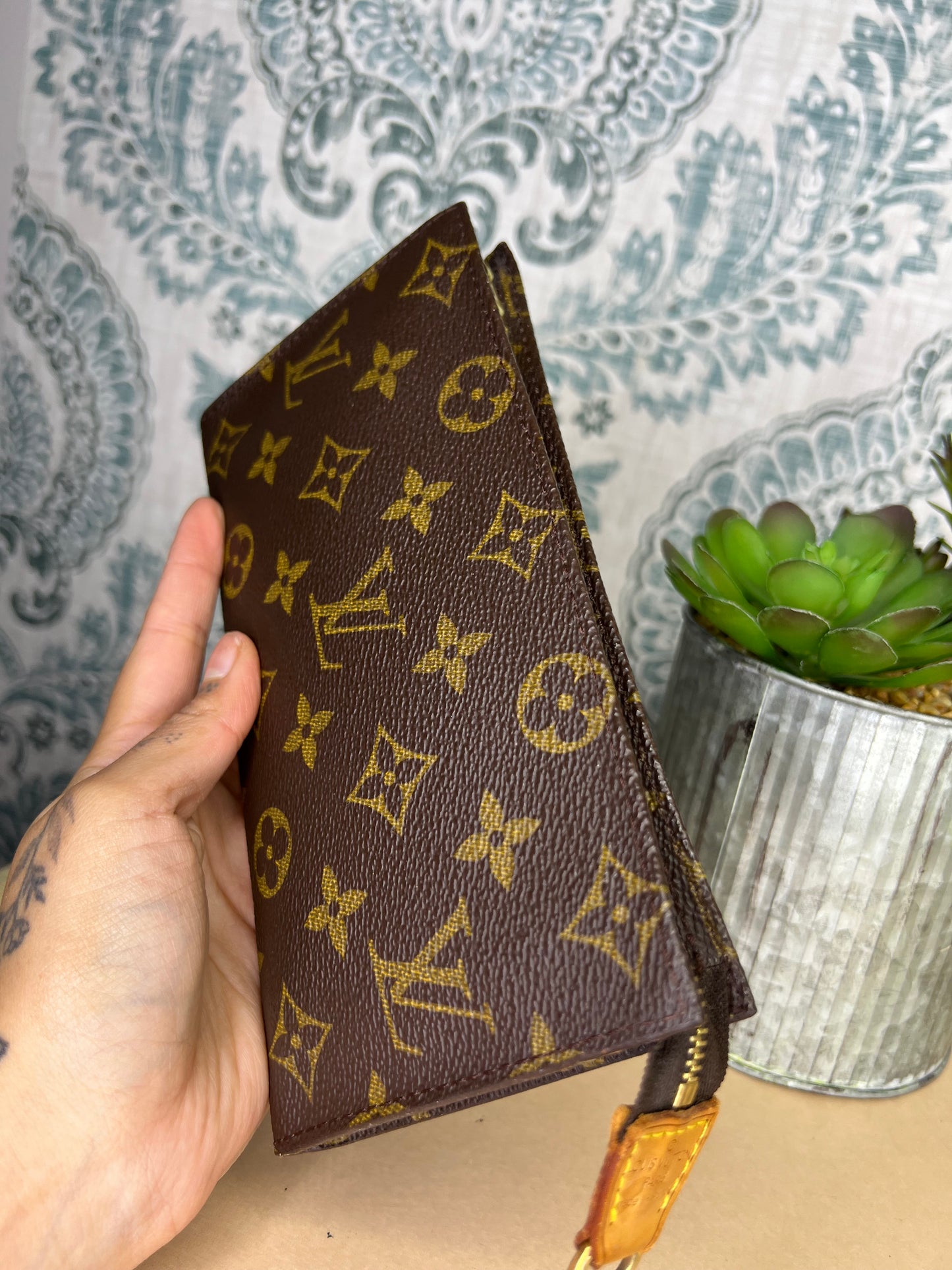 Louis Vuitton Bucket GM Pouch