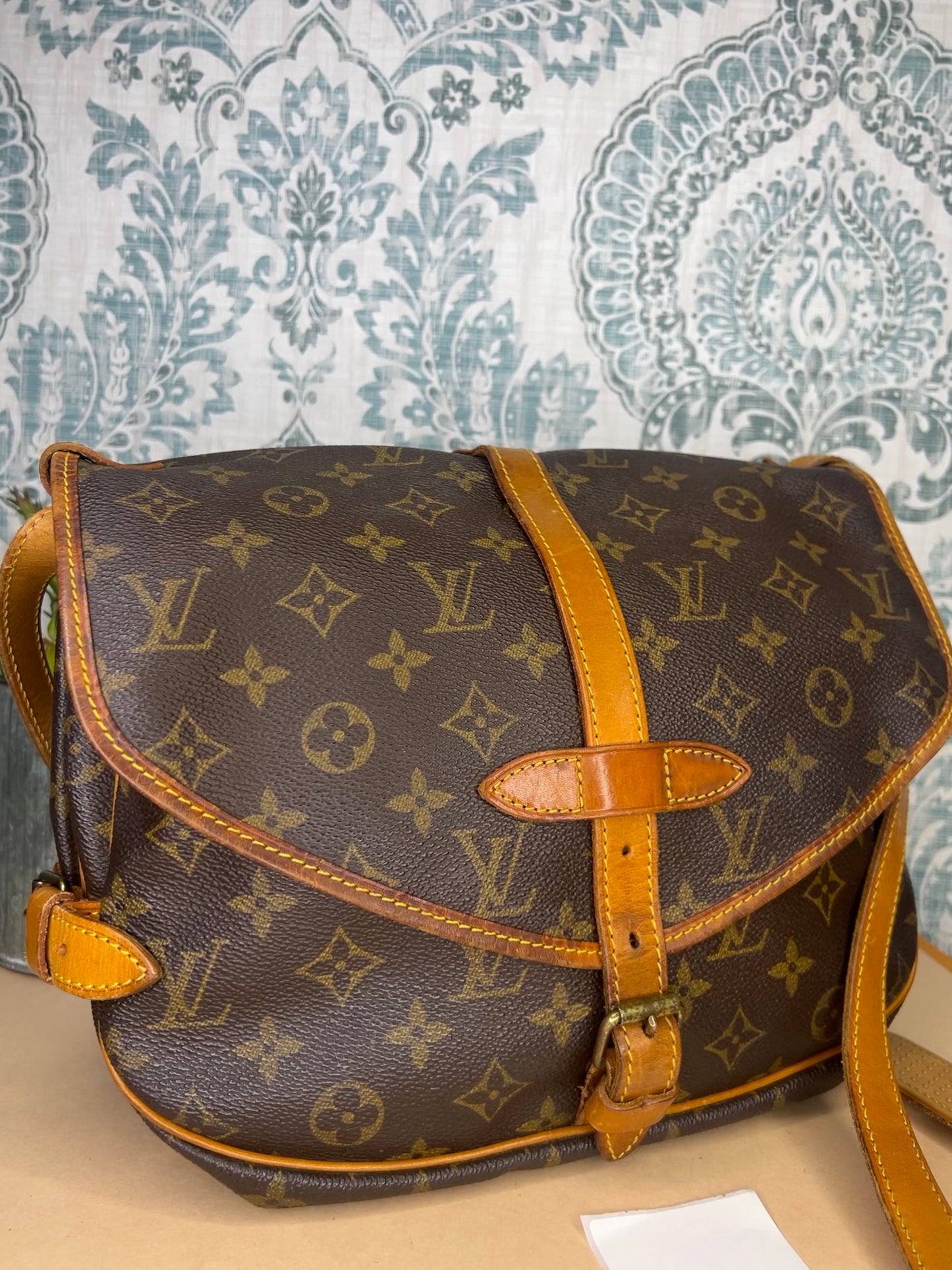 Louis Vuitton Saumur 30