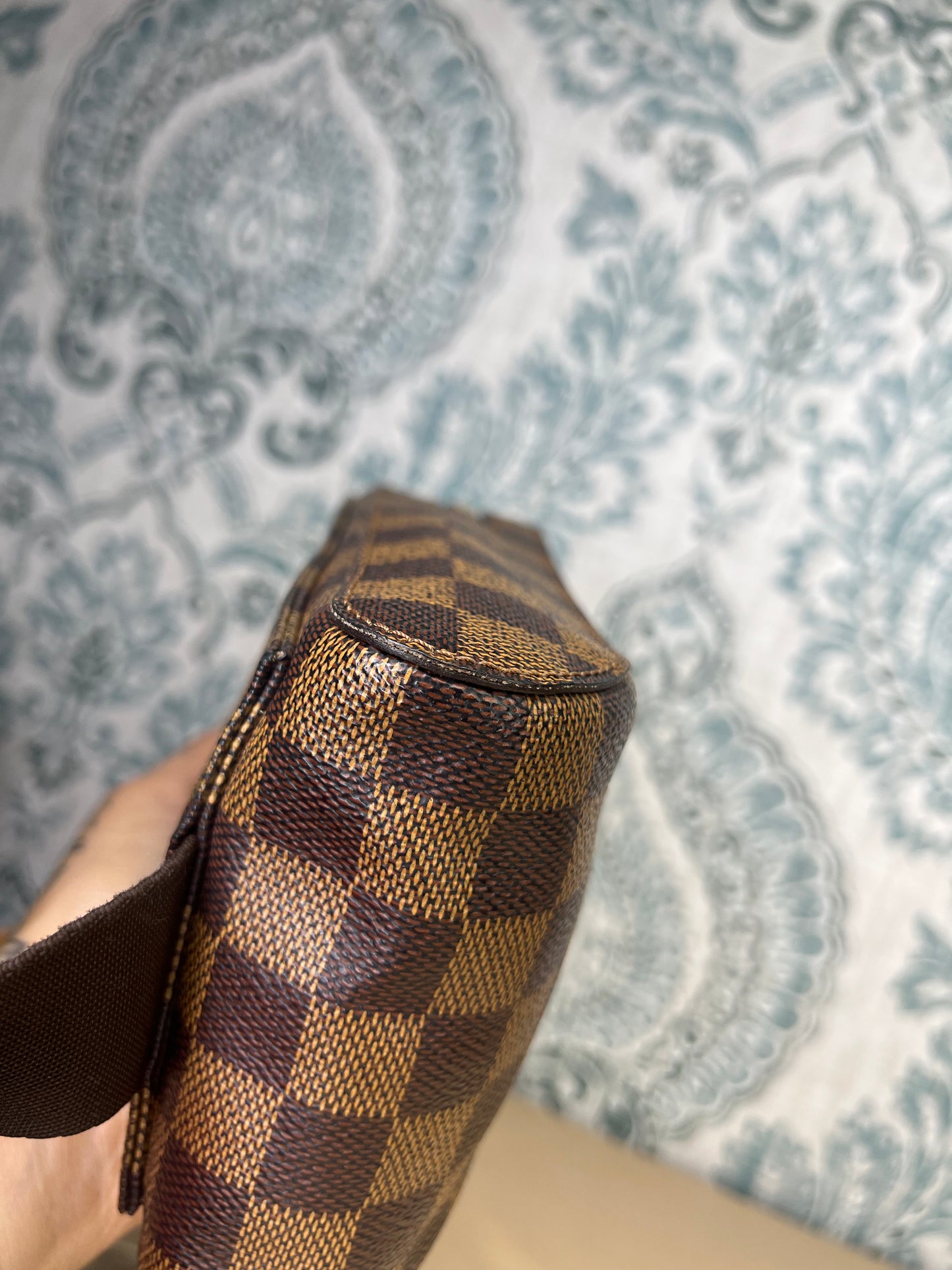 Louis Vuitton Geronimo Sling Bag