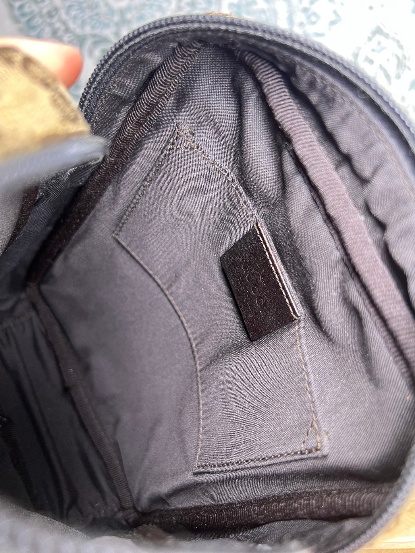 Gucci Mini Mesesenger Bag Crossbody