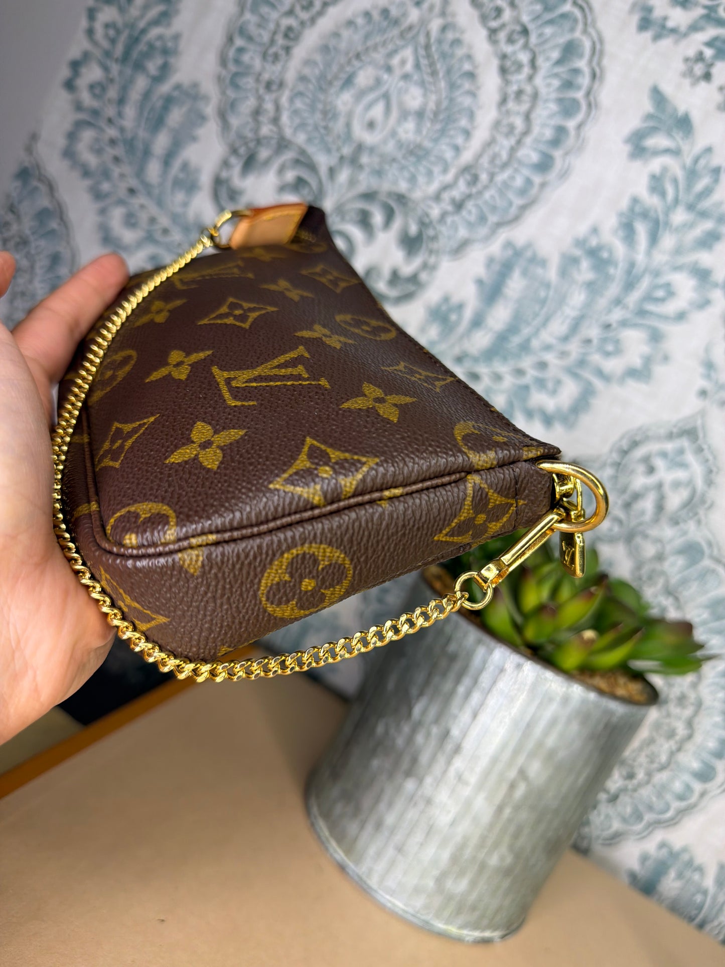 Louis Vuitton Monogram Bucket Pochette #4