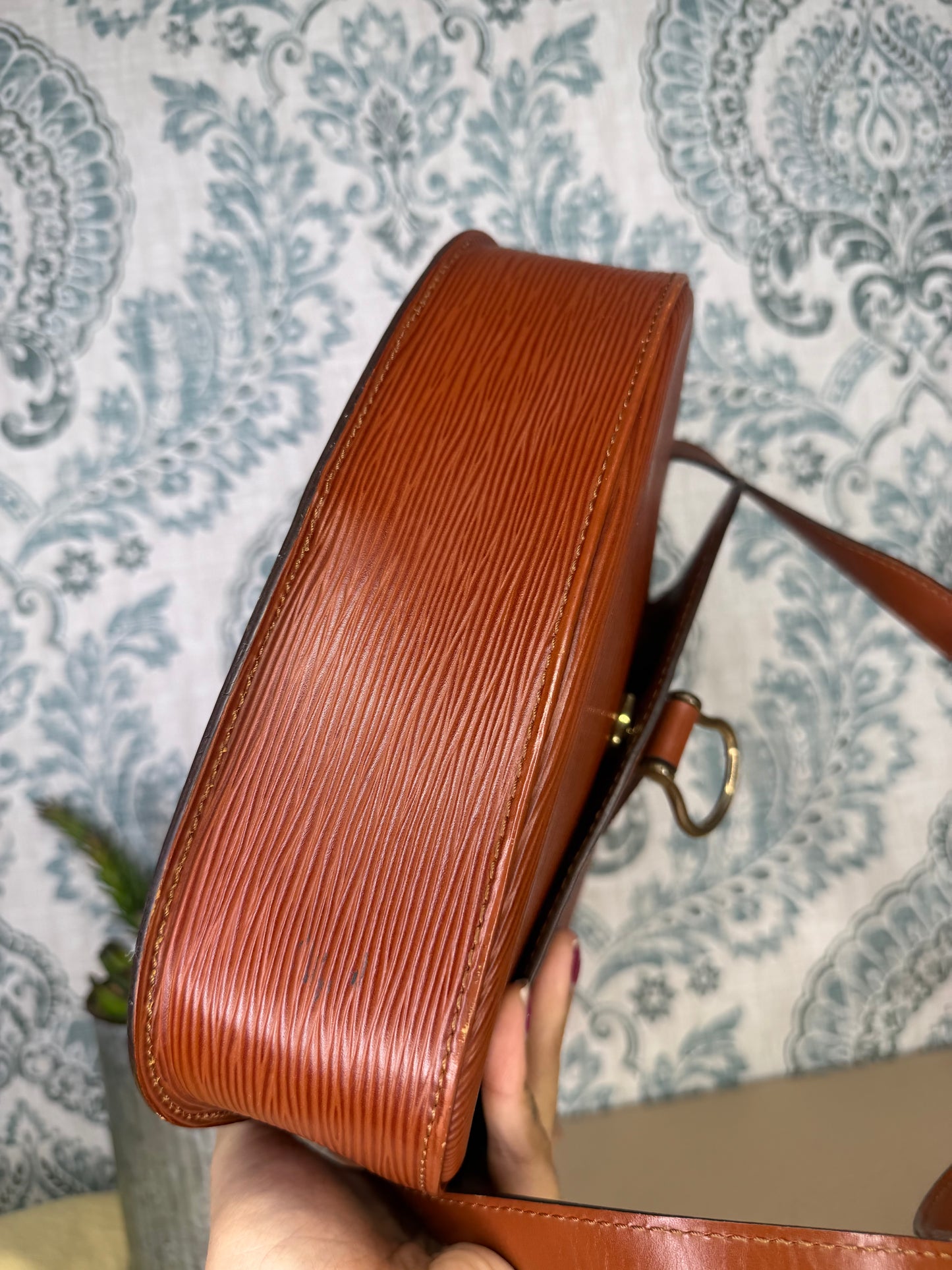 Louis Vuitton Epi Saint Cloud GM