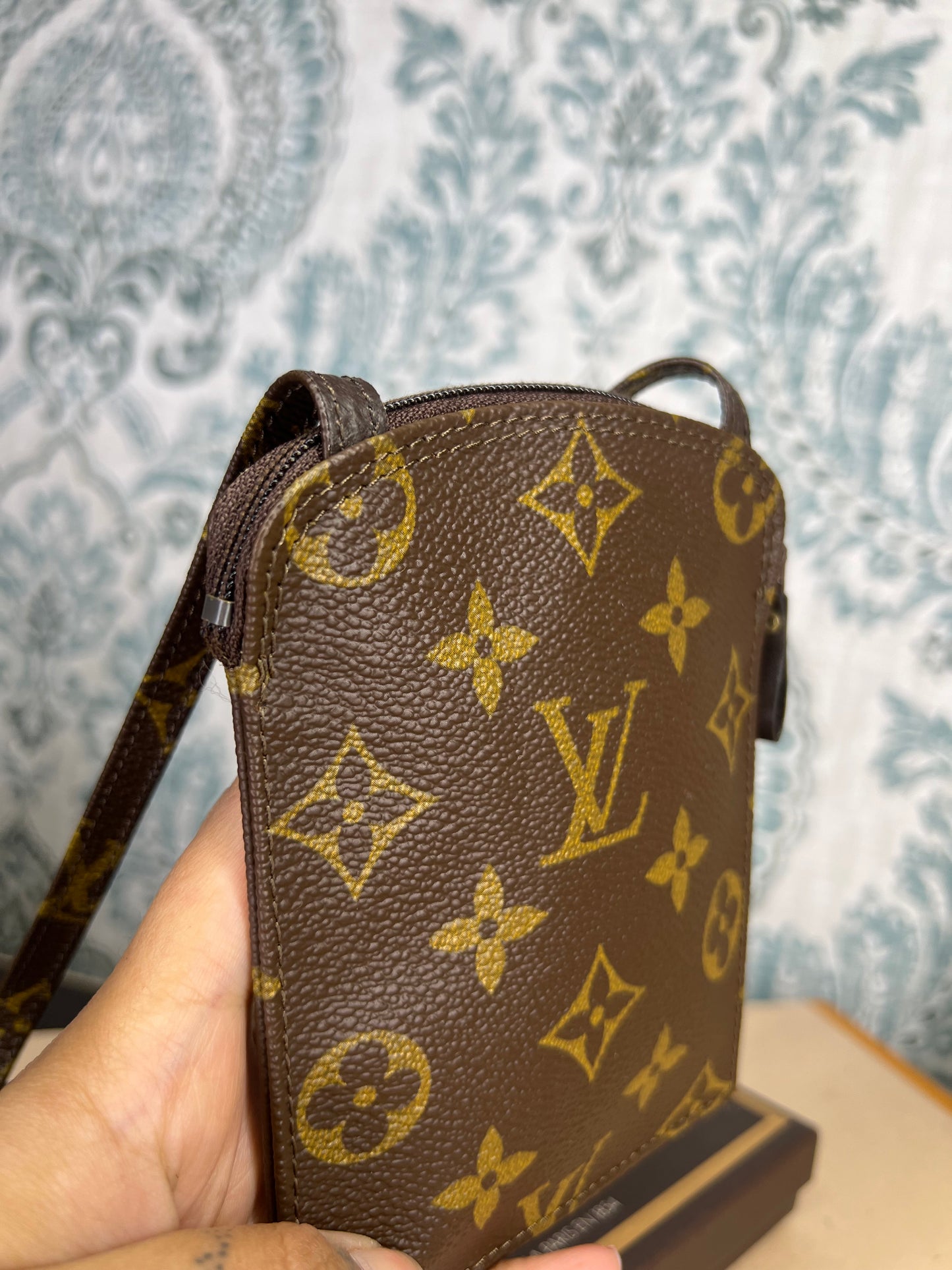 Louis Vuitton Pochette Secret