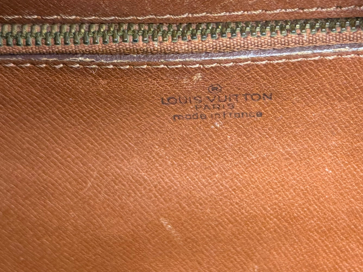 Louis Vuitton Trocadero 27 (damaged)