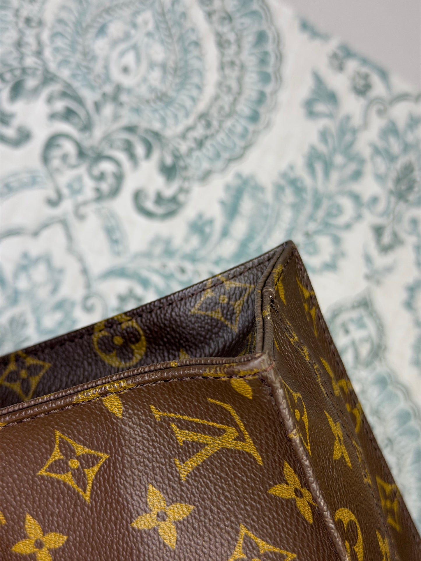 Louis Vuitton Sac Plat