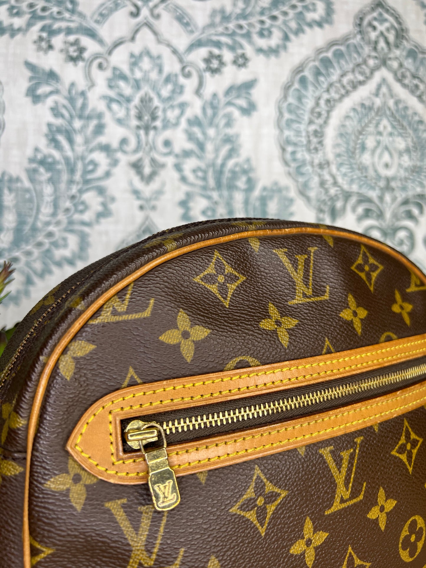 Louis Vuitton Senlis