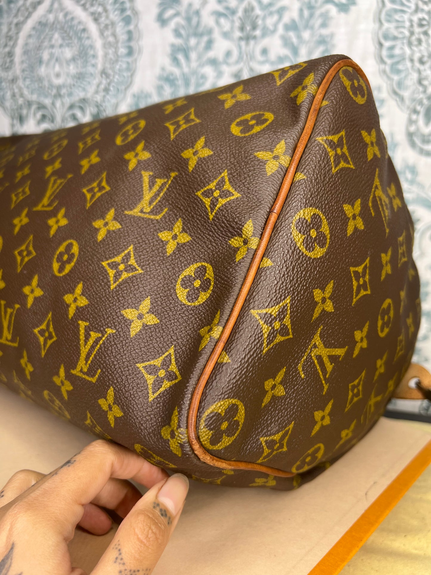 Louis Vuitton Speedy 35