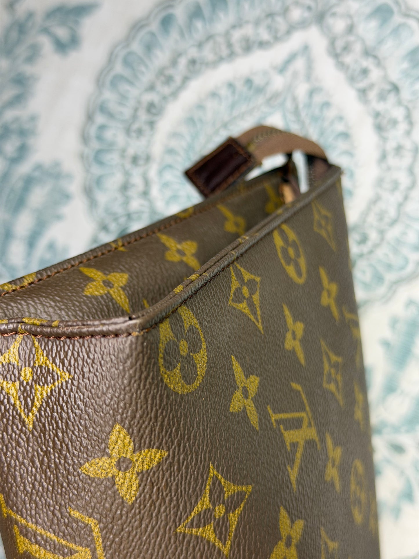 Louis Vuitton Toiletry 26 #2 (needs new zipper)