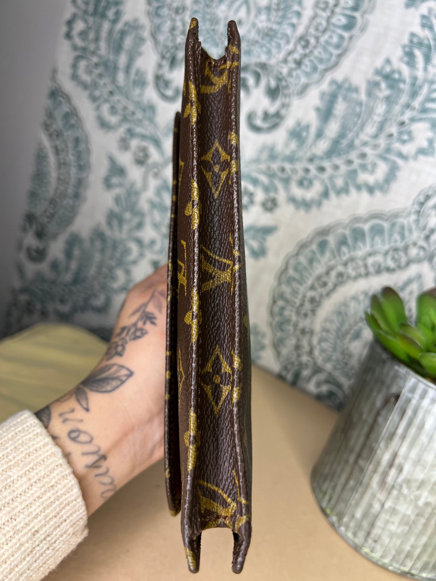 Louis Vuitton Rabat 20 Clutch