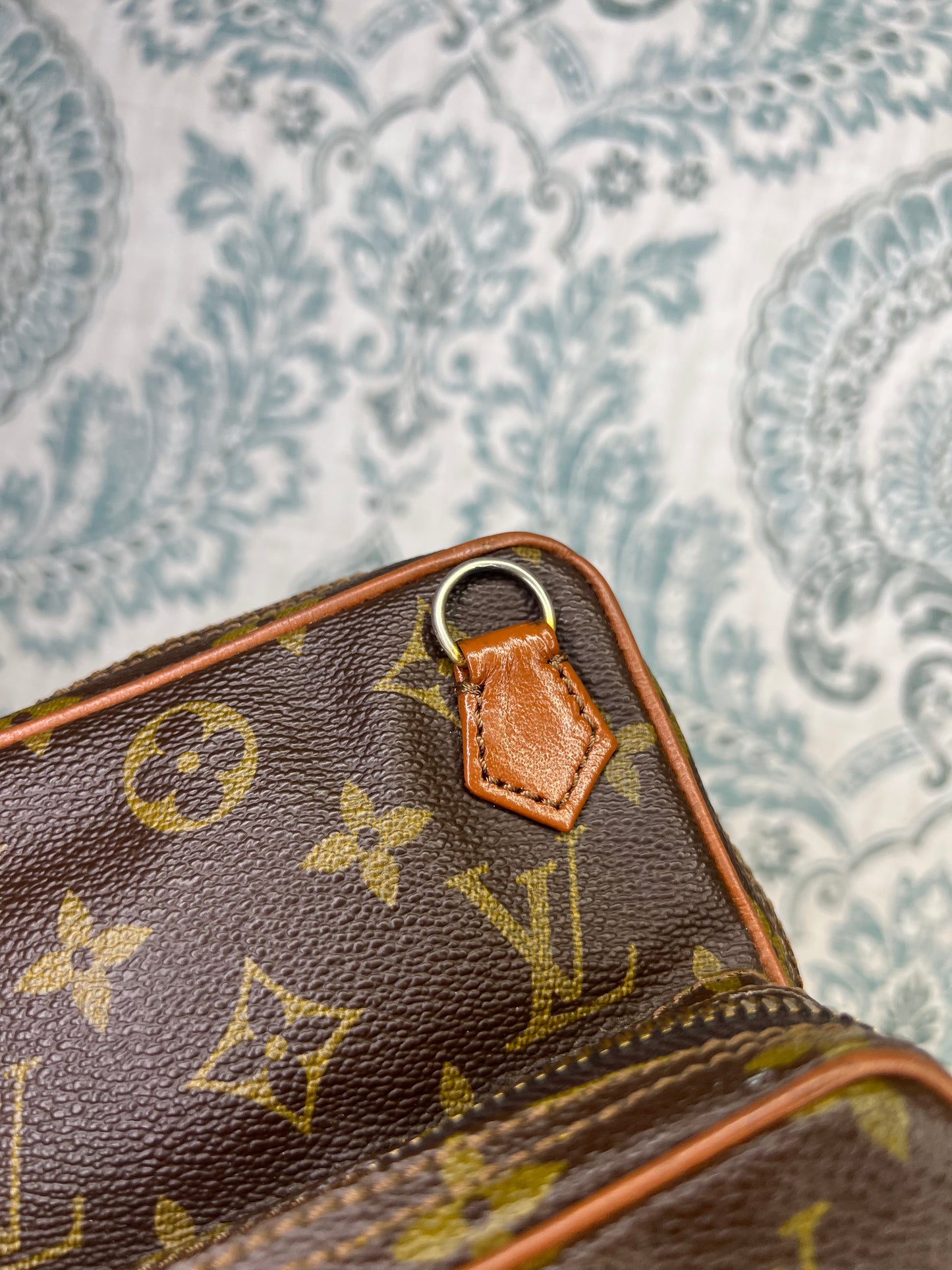 Louis Vuitton Vintage Amazon (project)