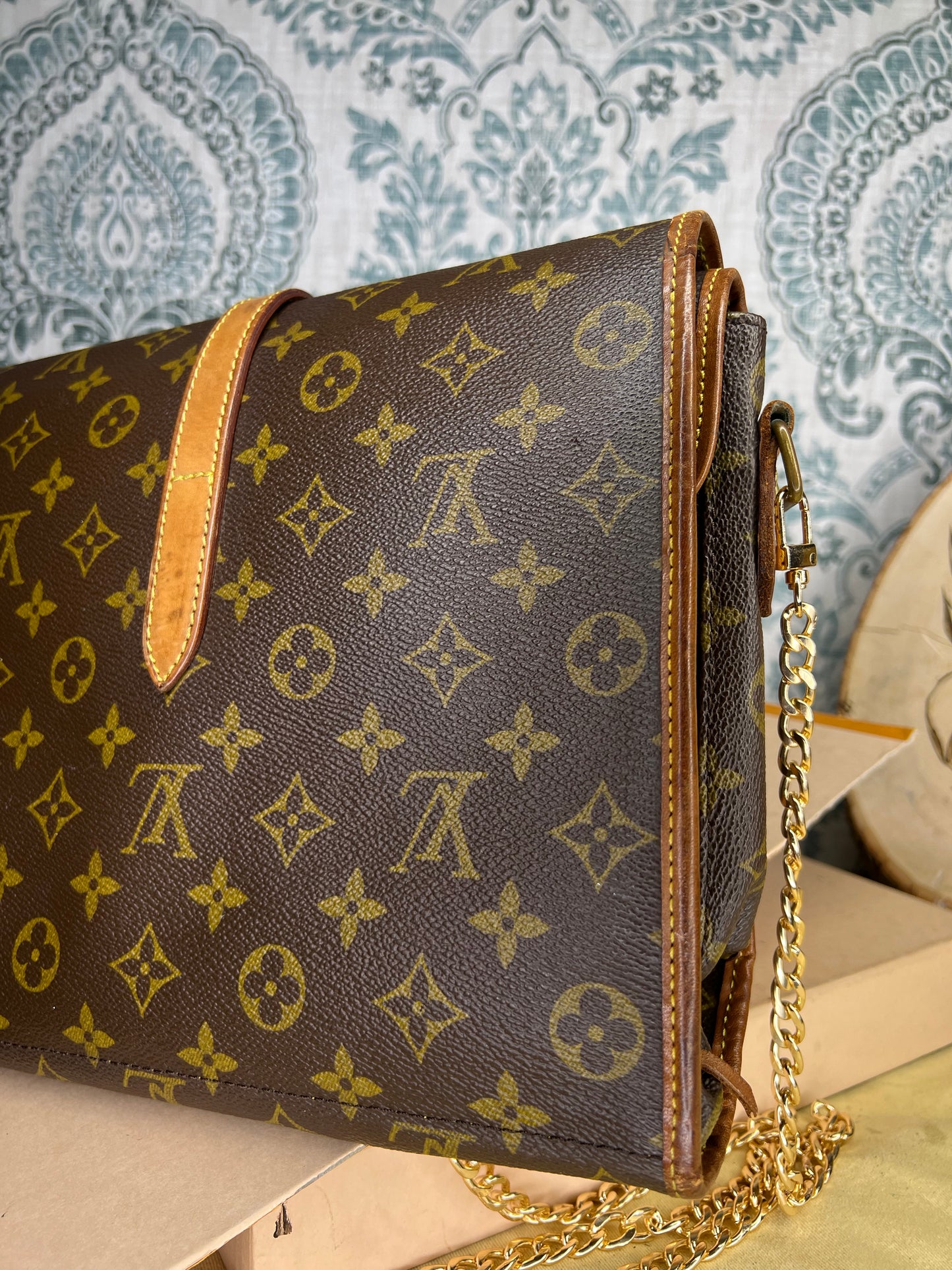 Monogram Portable Serviette

Desktop Organizer