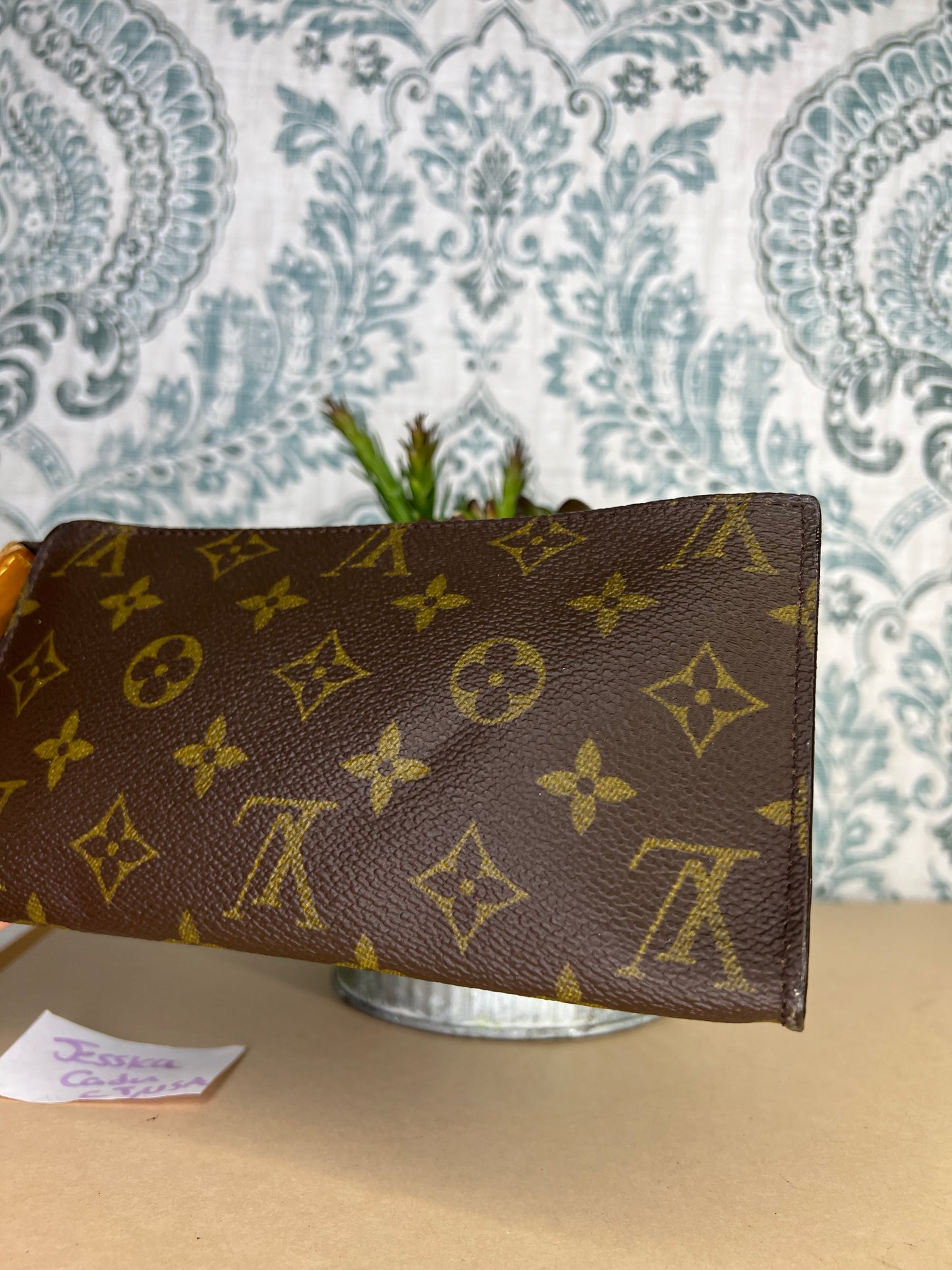 Louis Vuitton Bucket Pouch GM