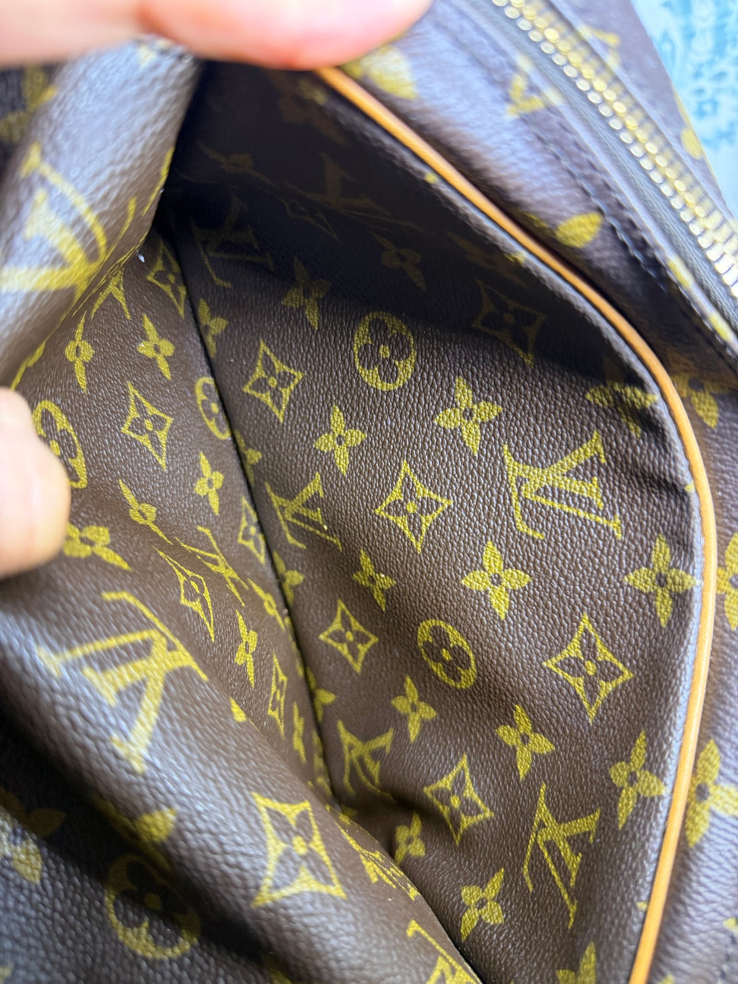 Louis Vuitton Saint Germain 24