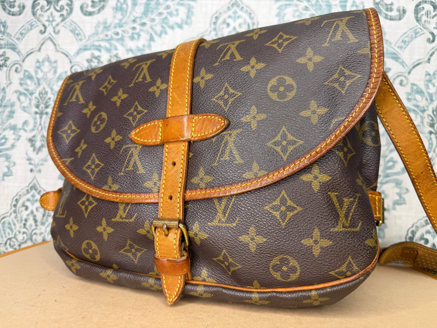 Louis Vuitton Saumur 30