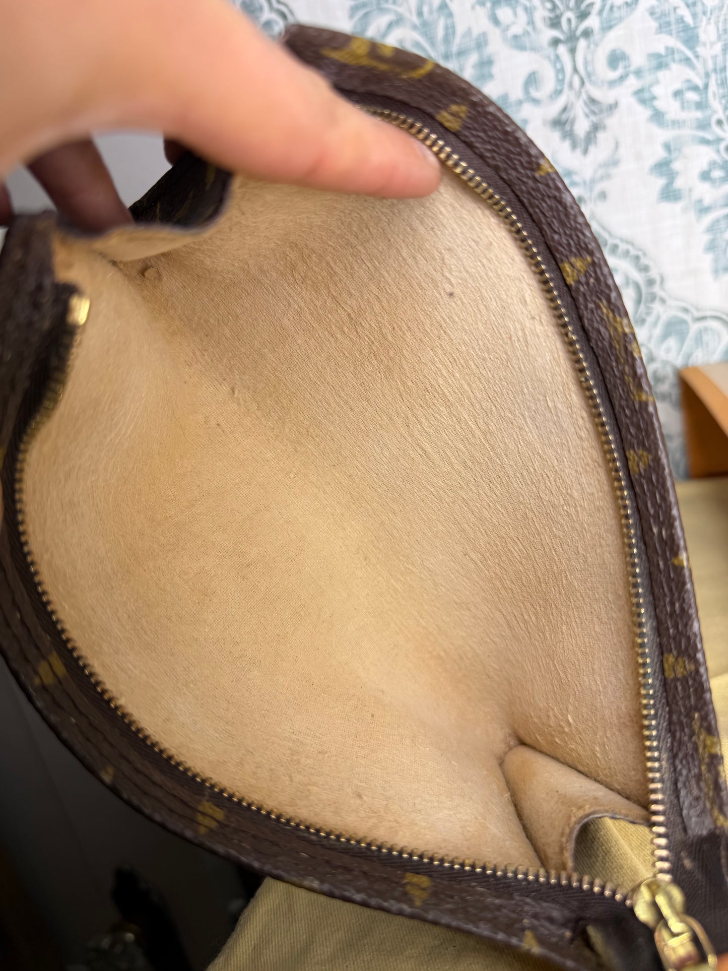 Louis Vuitton Monogram Bucket GM Pochette #1