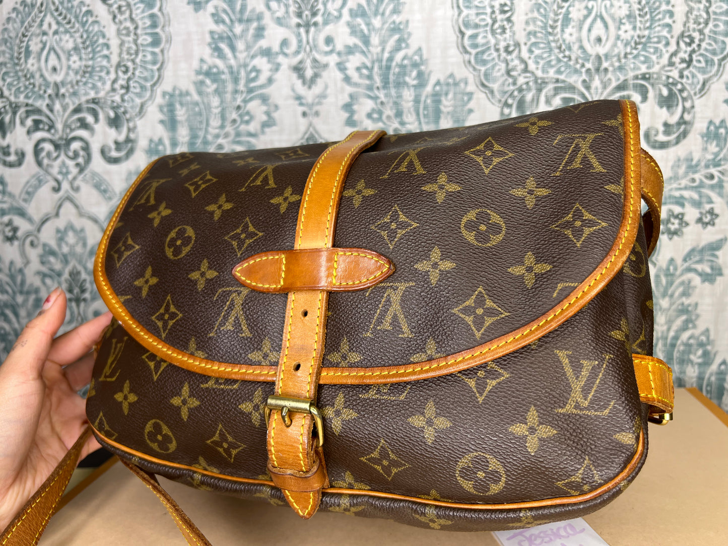 Louis Vuitton Saumur 30
