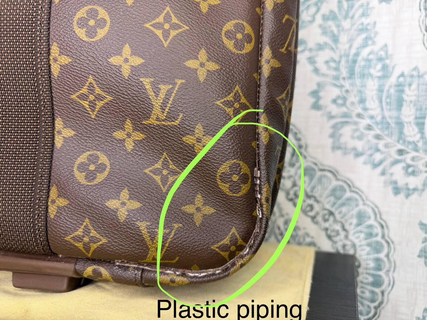 Louis Vuitton Satellite 60 Suit Case