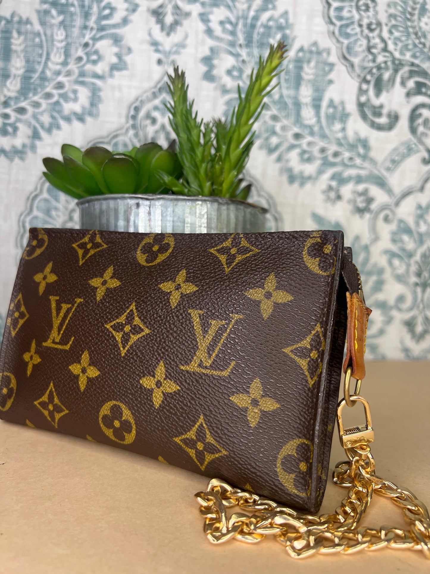 Louis Vuitton Bucket PM Pouch