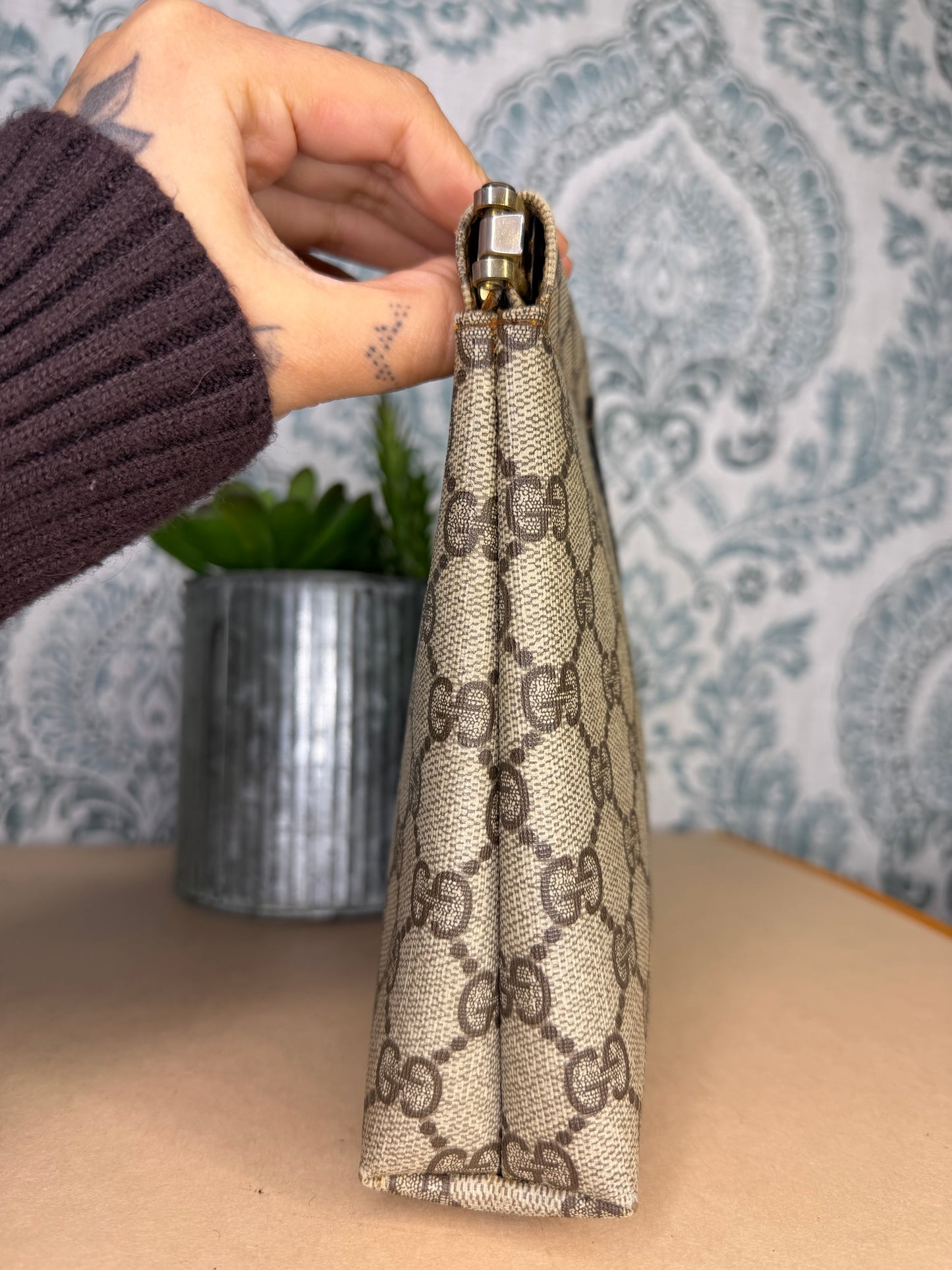 Gucci Supreme Brown Vintage Clutch