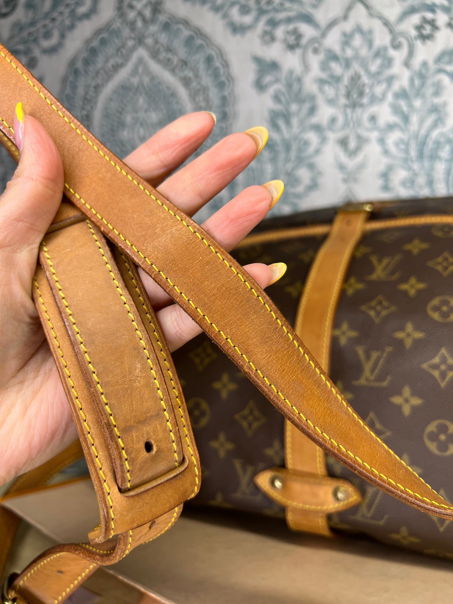 Louis Vuitton Saumur 35