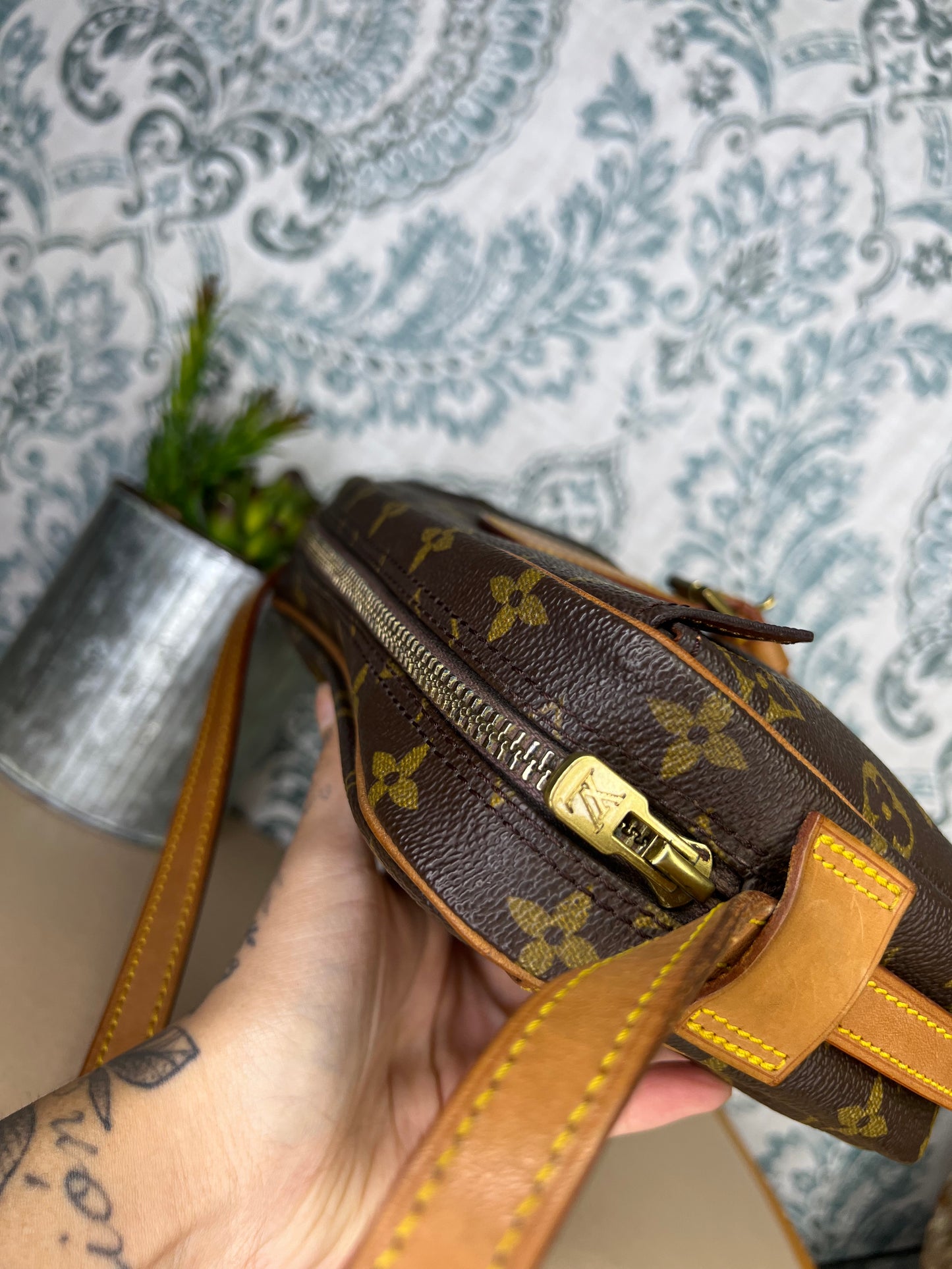 Louis Vuitton Jeune Fille MM