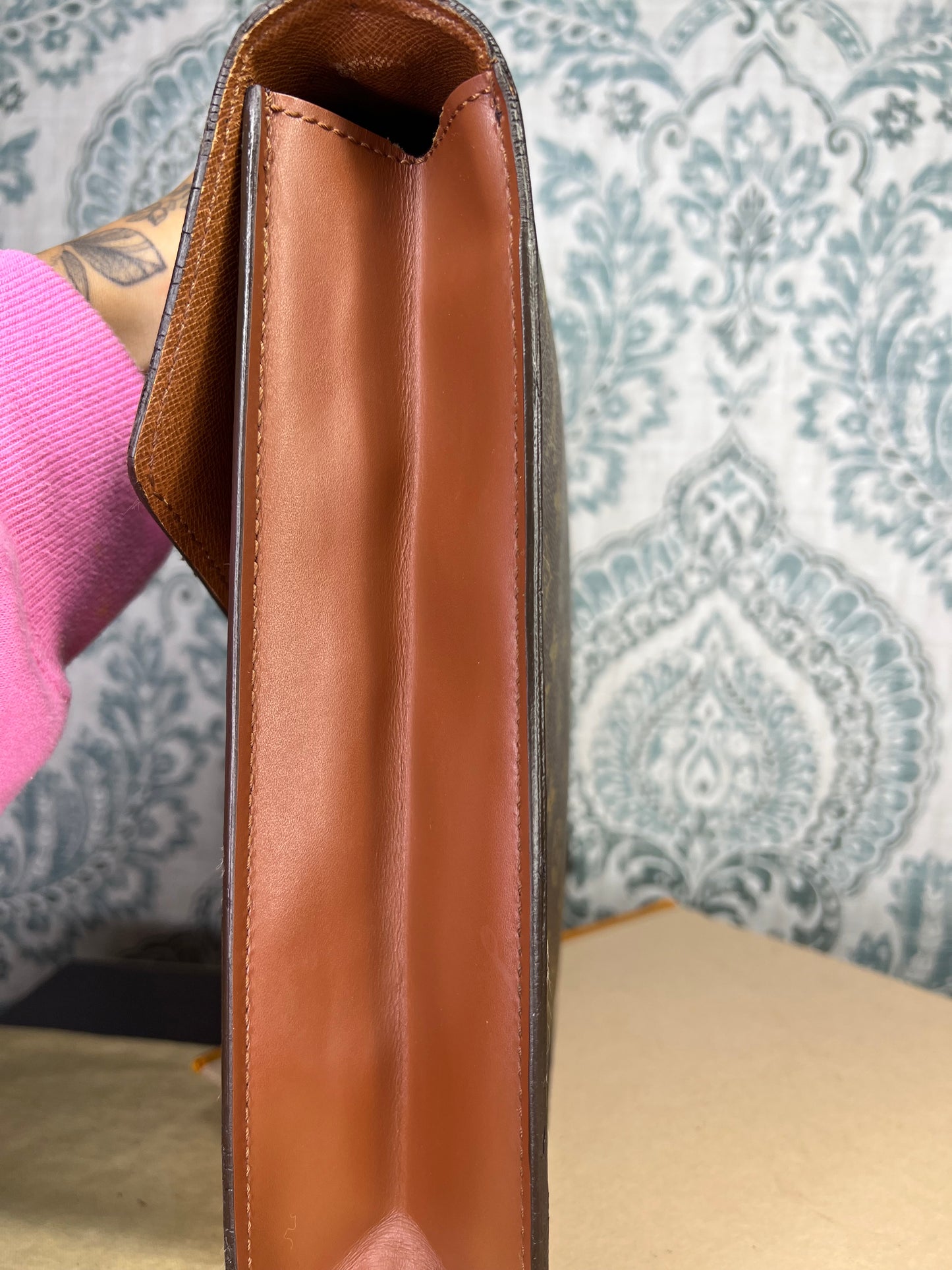 Louis Vuitton Porte Documents Bandouliere