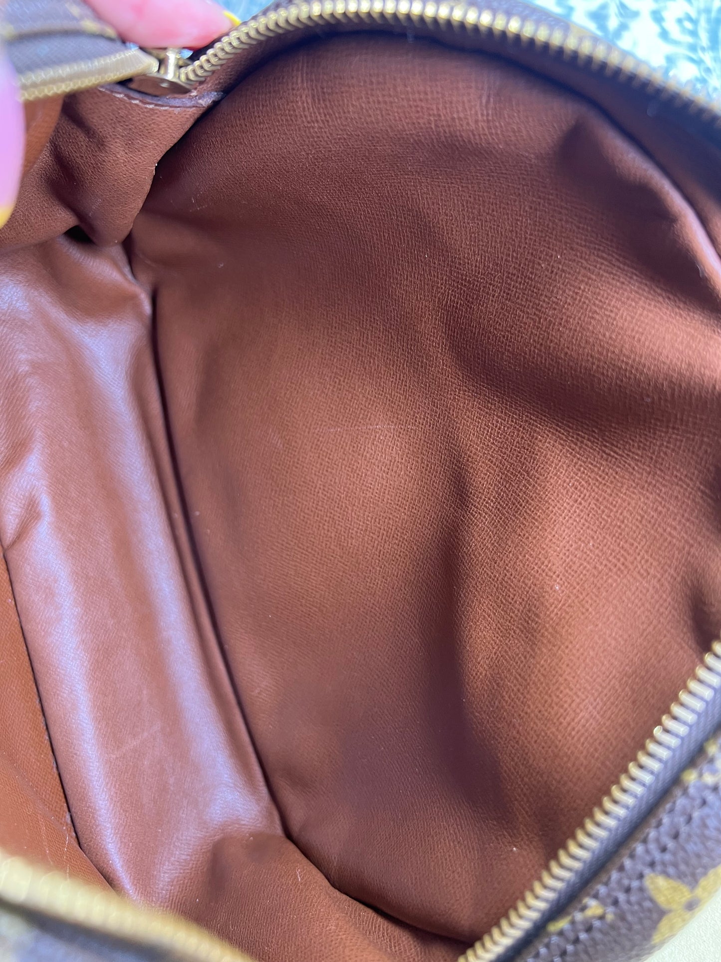 Louis Vuitton Senlis