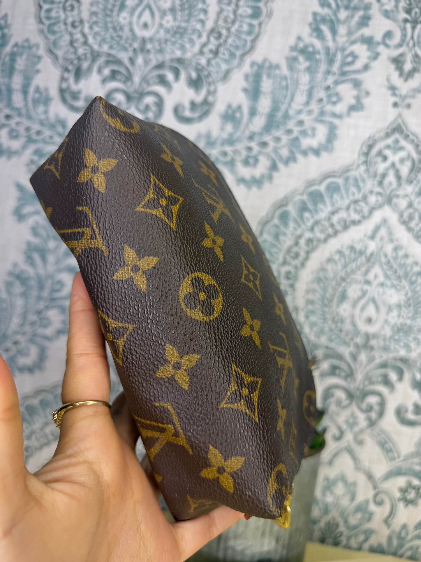 Louis Vuitton Cosmetic PM