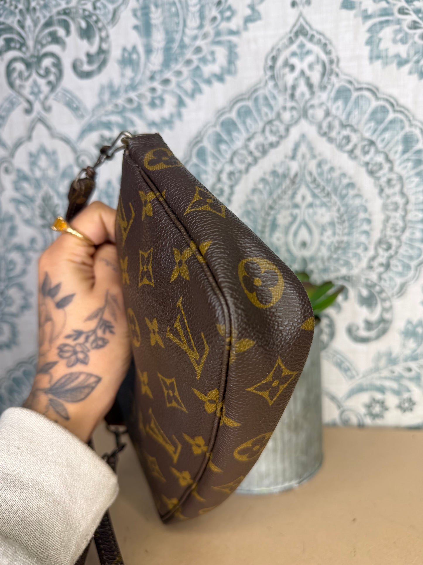 Louis Vuitton Pochette Accessories with Monogram Strap