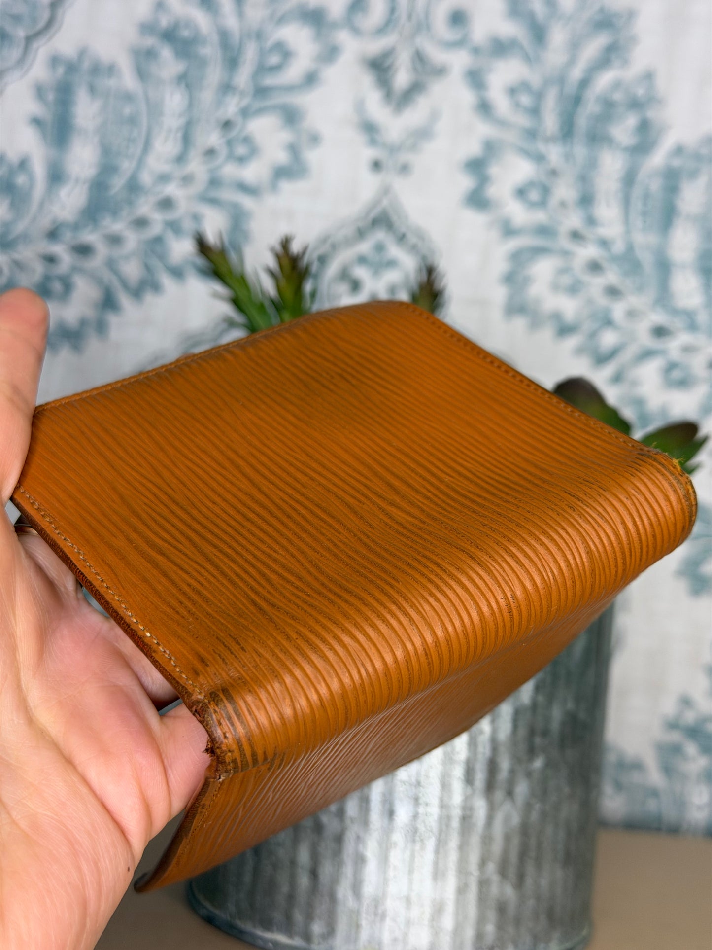 Louis Vuitton Epi Bifold Canelle