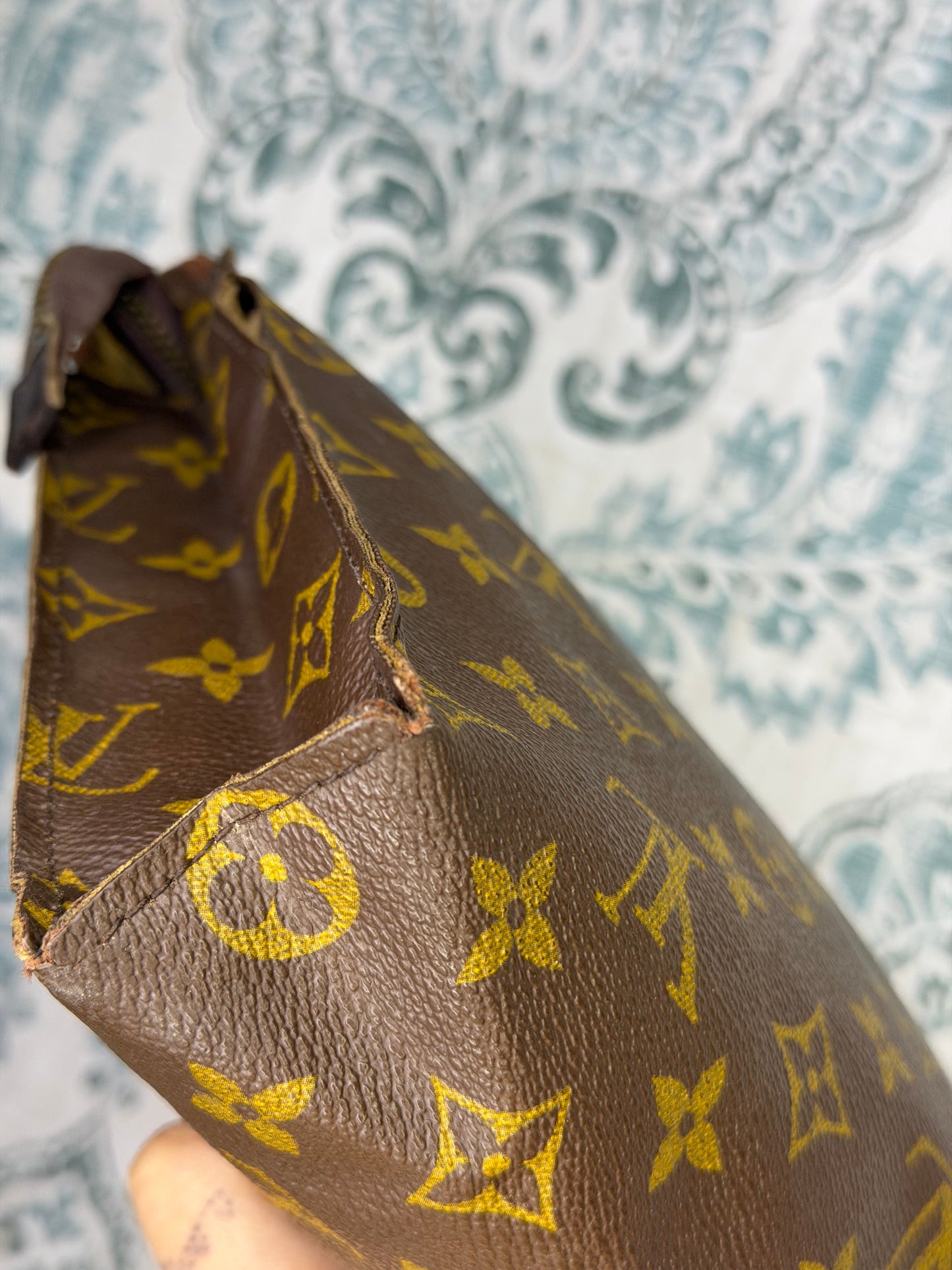 Louis Vuitton Monogram Toiletry 26 (damaged/project)