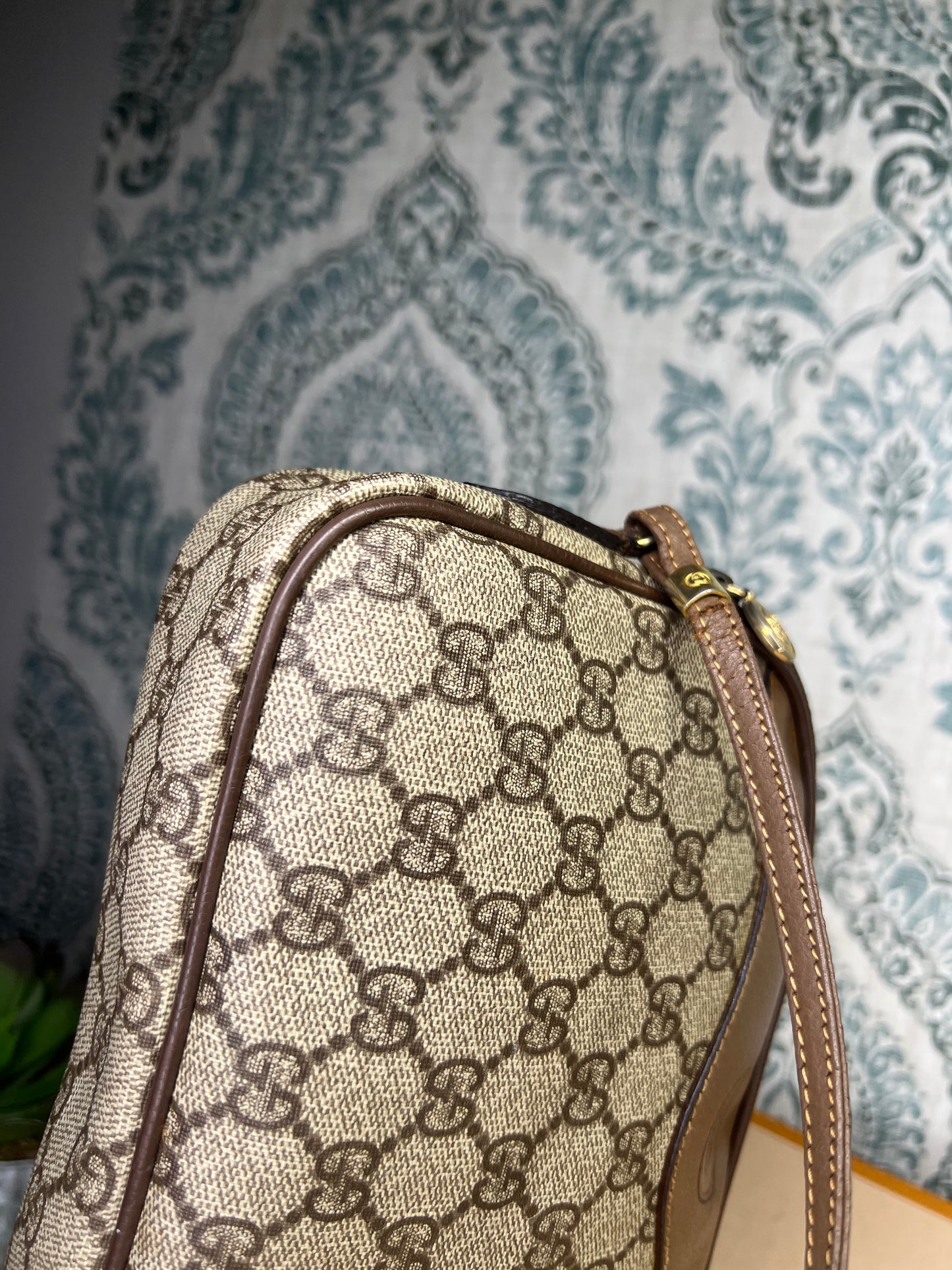 Gucci Supreme Vintage Purse