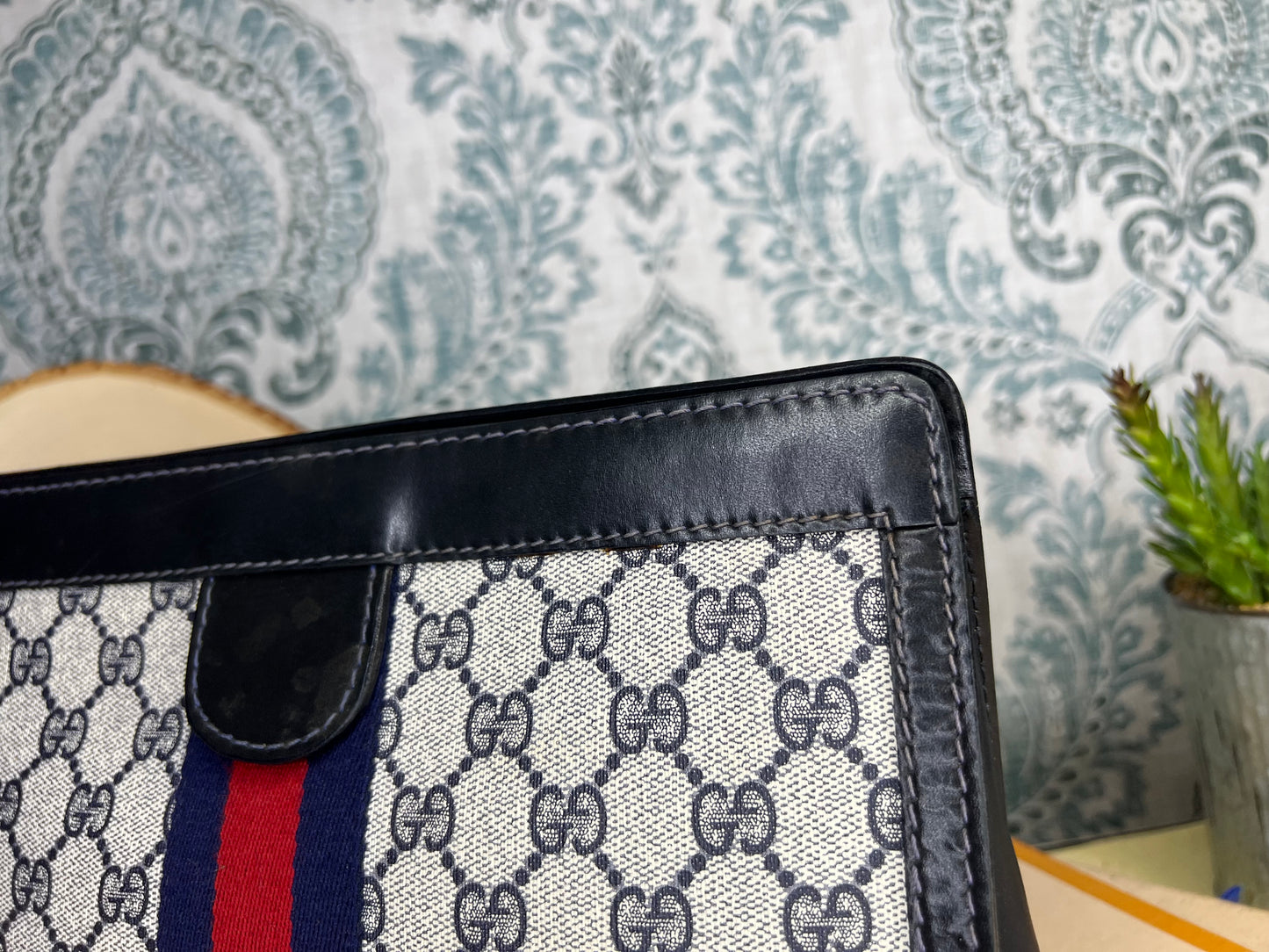 Gucci Parfum Navy Sherry Line Clutch