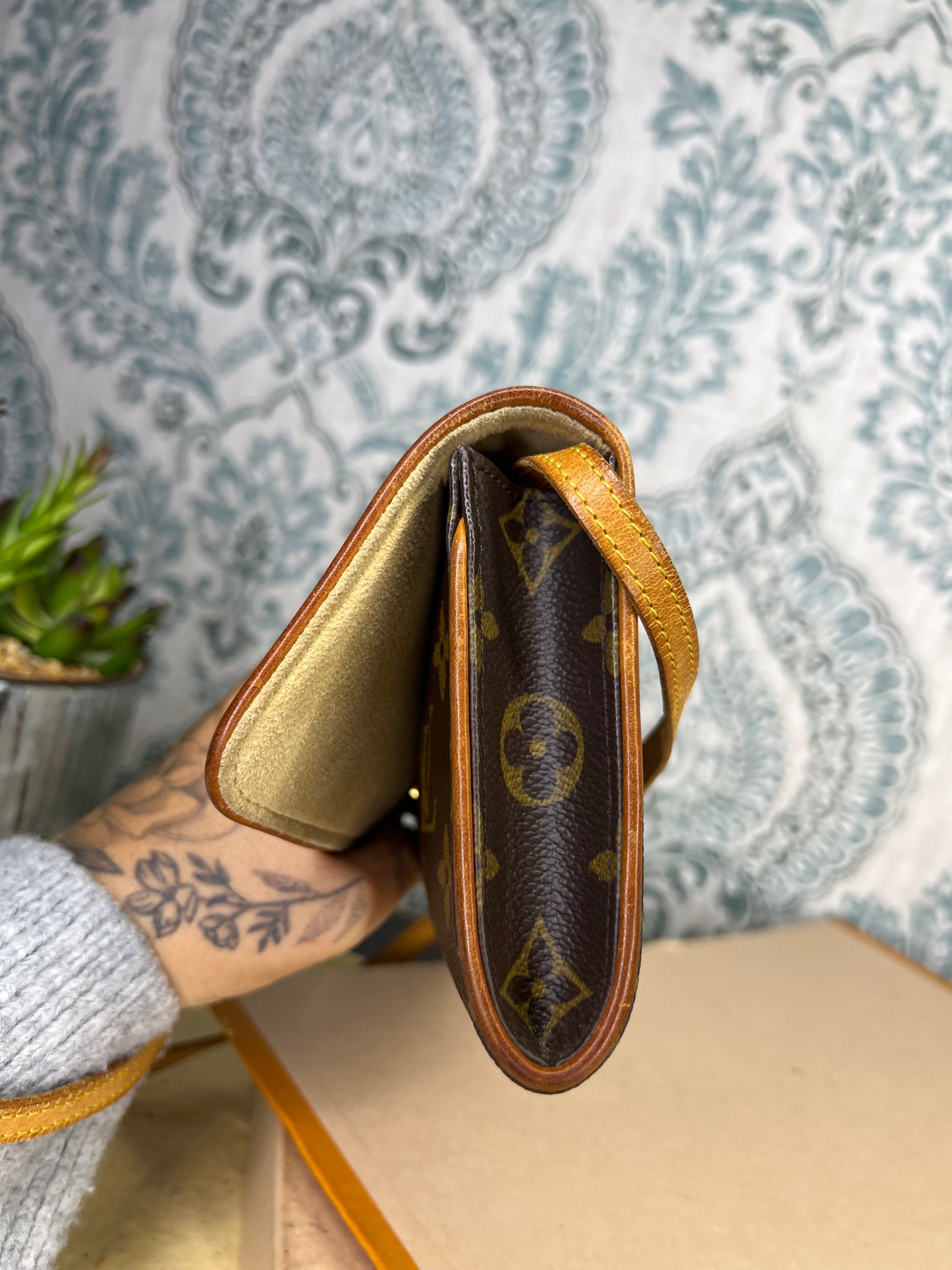 Louis Vuitton Twin Pochette GM