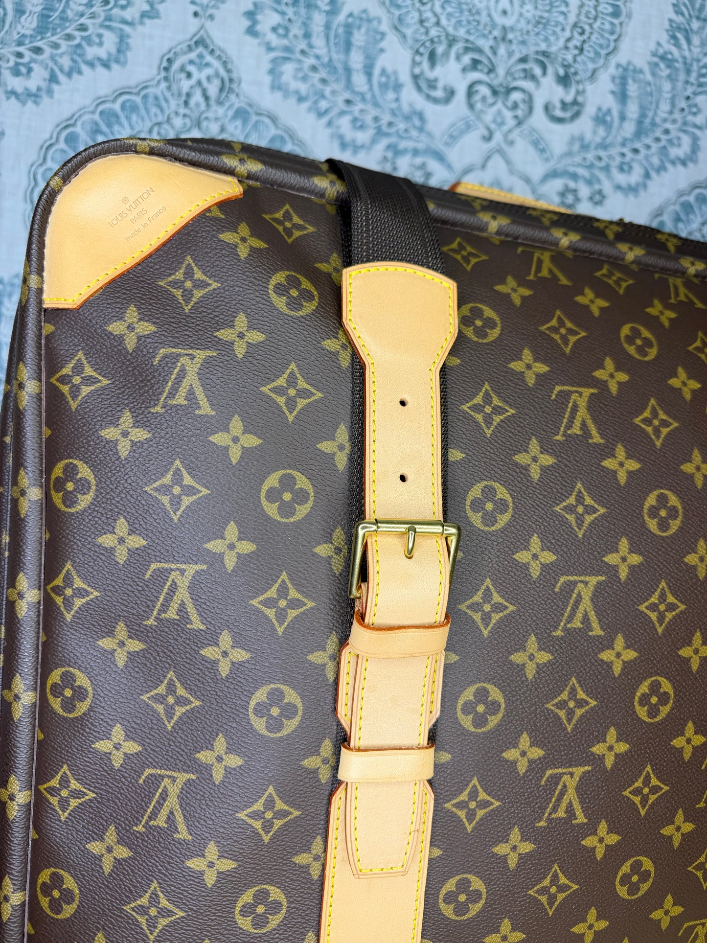 Louis Vuitton Satellite 60 Suit Case