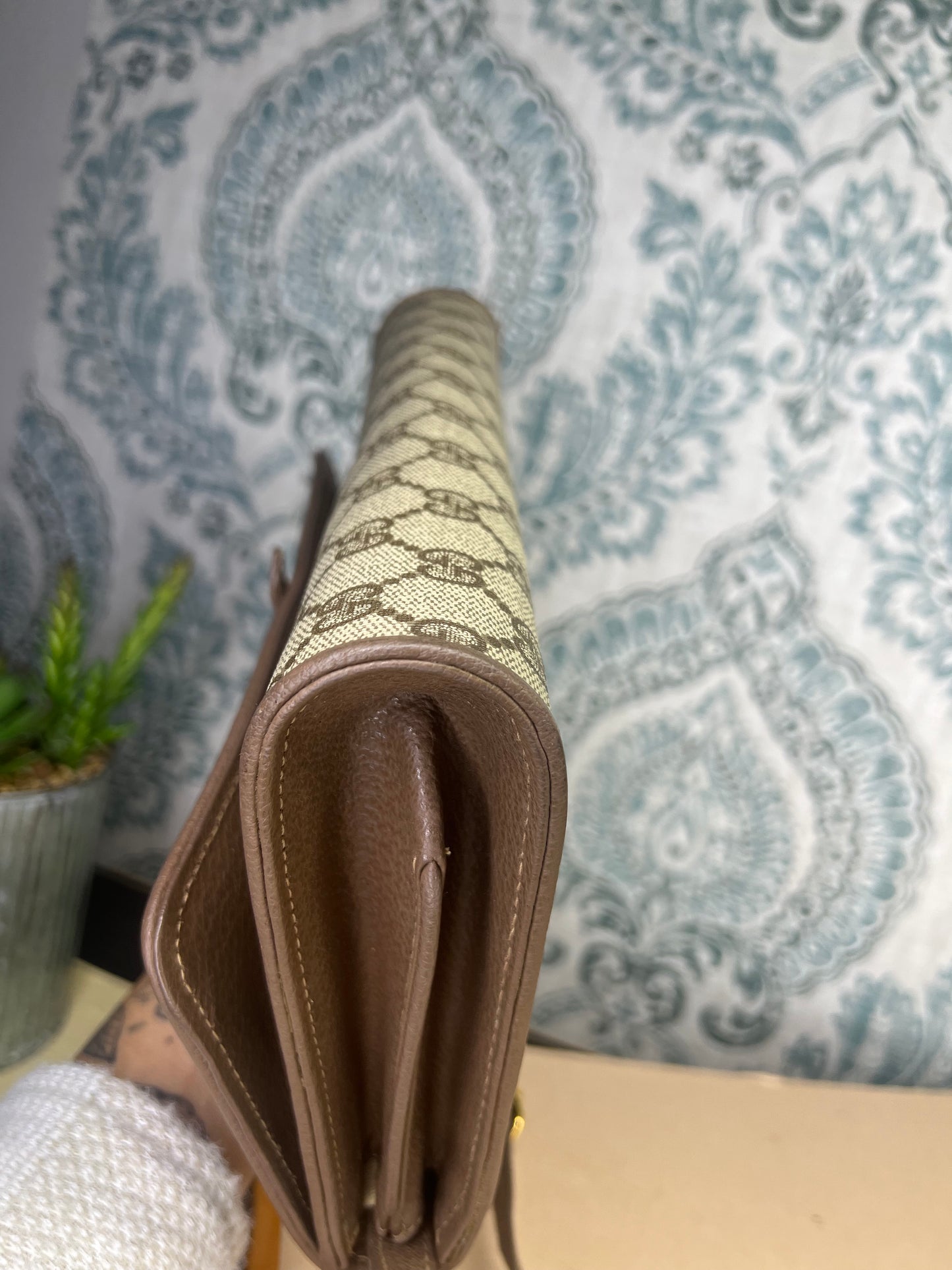 Gucci Supreme Vintage 2way Purse/Clutch