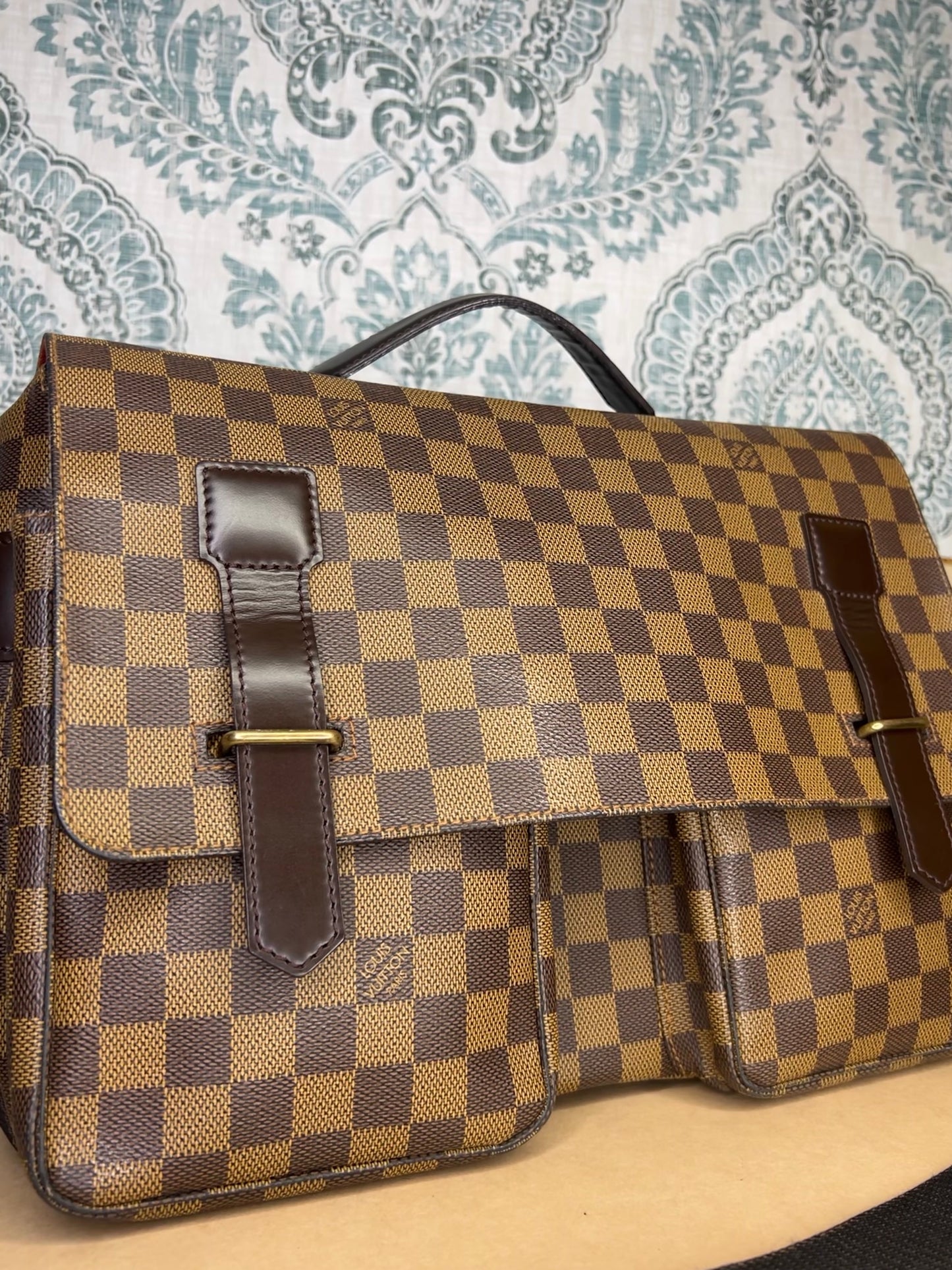 Louis Vuitton Broadway Messenger
