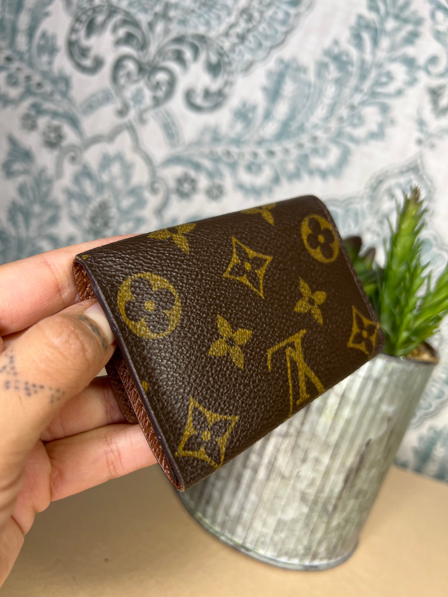 Louis Vuitton 6 Key Holder