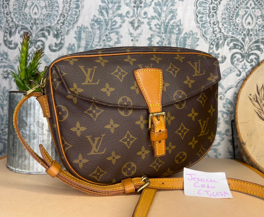 Louis Vuitton Jeune Fille MM