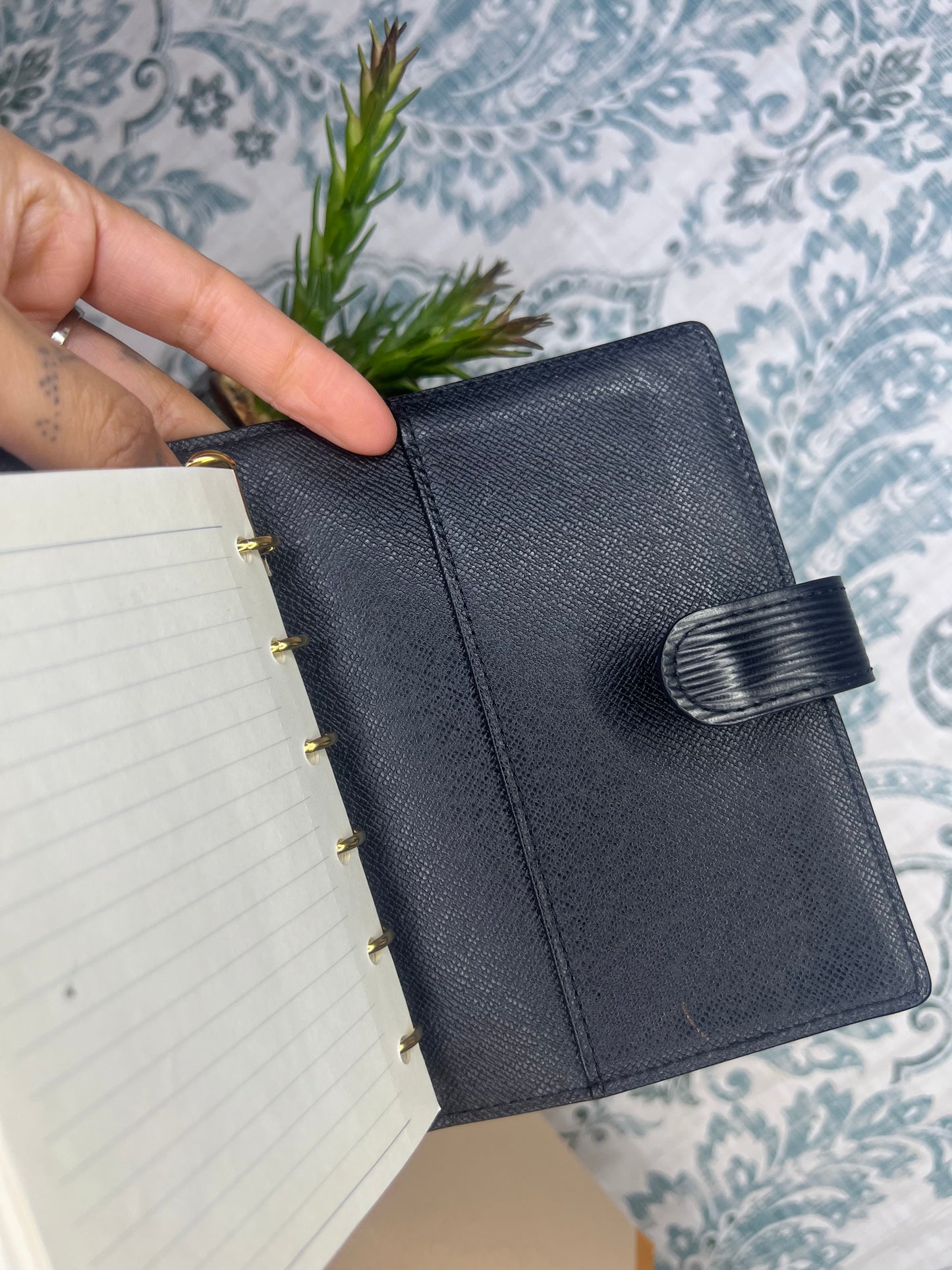 Louis Vuitton Black Epi Agenda PM