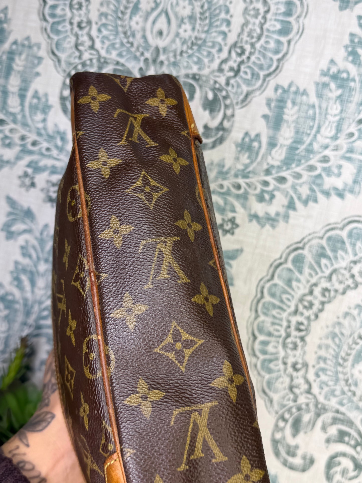 Louis Vuitton Trocadero 27 (damaged)