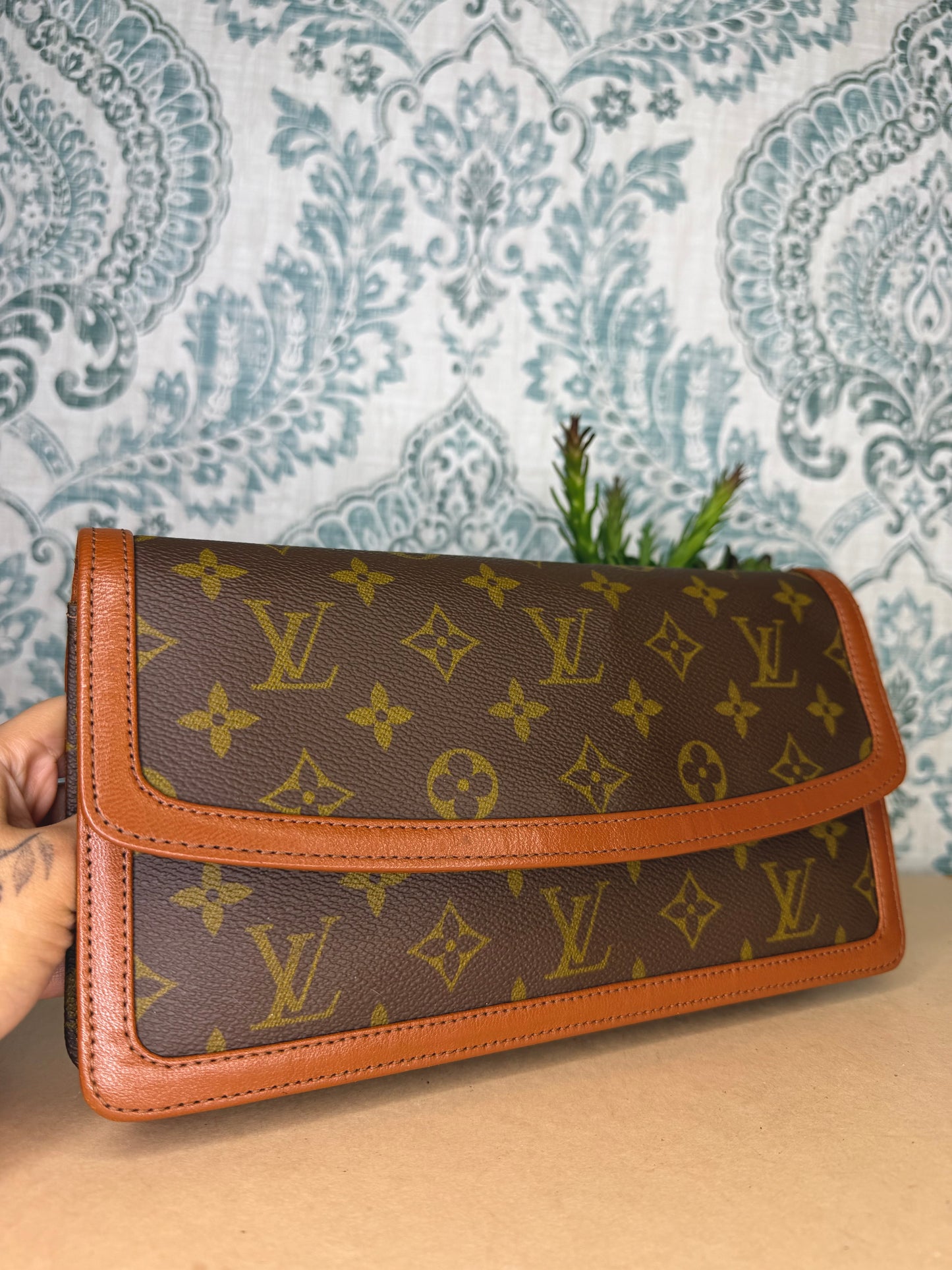Louis Vuitton Pochette Dame PM Clutch