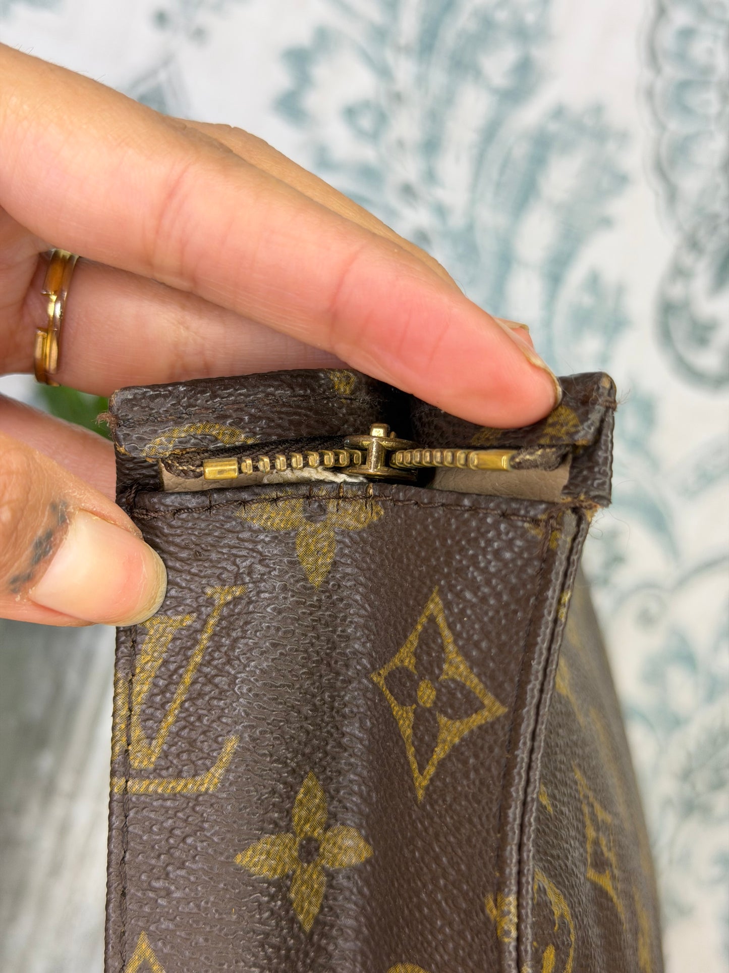Louis Vuitton Toiletry 26 #1 (needs new zipper)