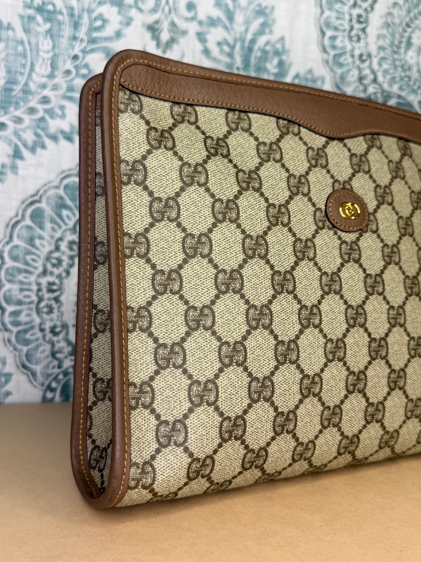 Gucci Supreme Brown Clutch