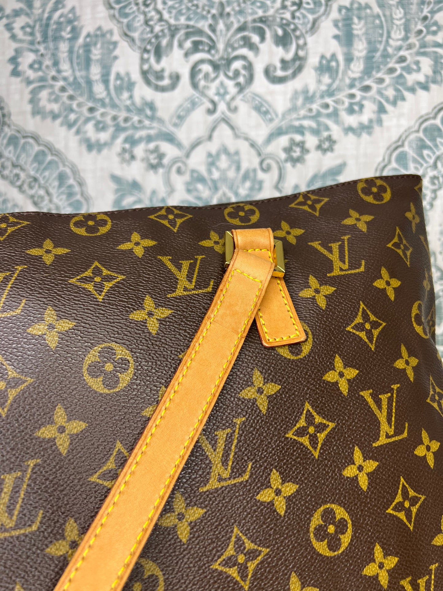 Louis Vuitton Cabas Mezzo