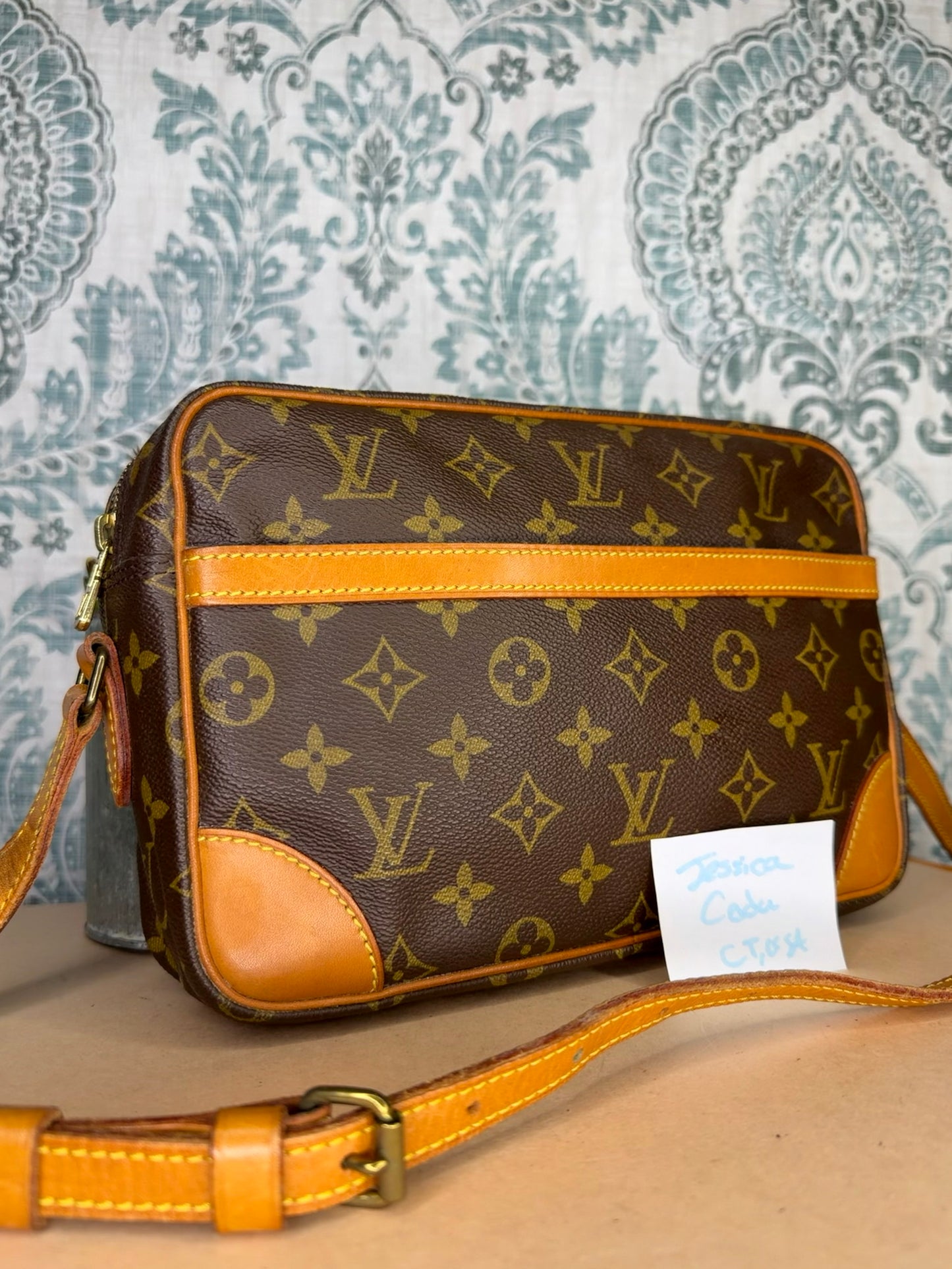 Louis Vuitton Trocadero 27