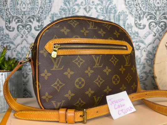 Louis Vuitton Senlis