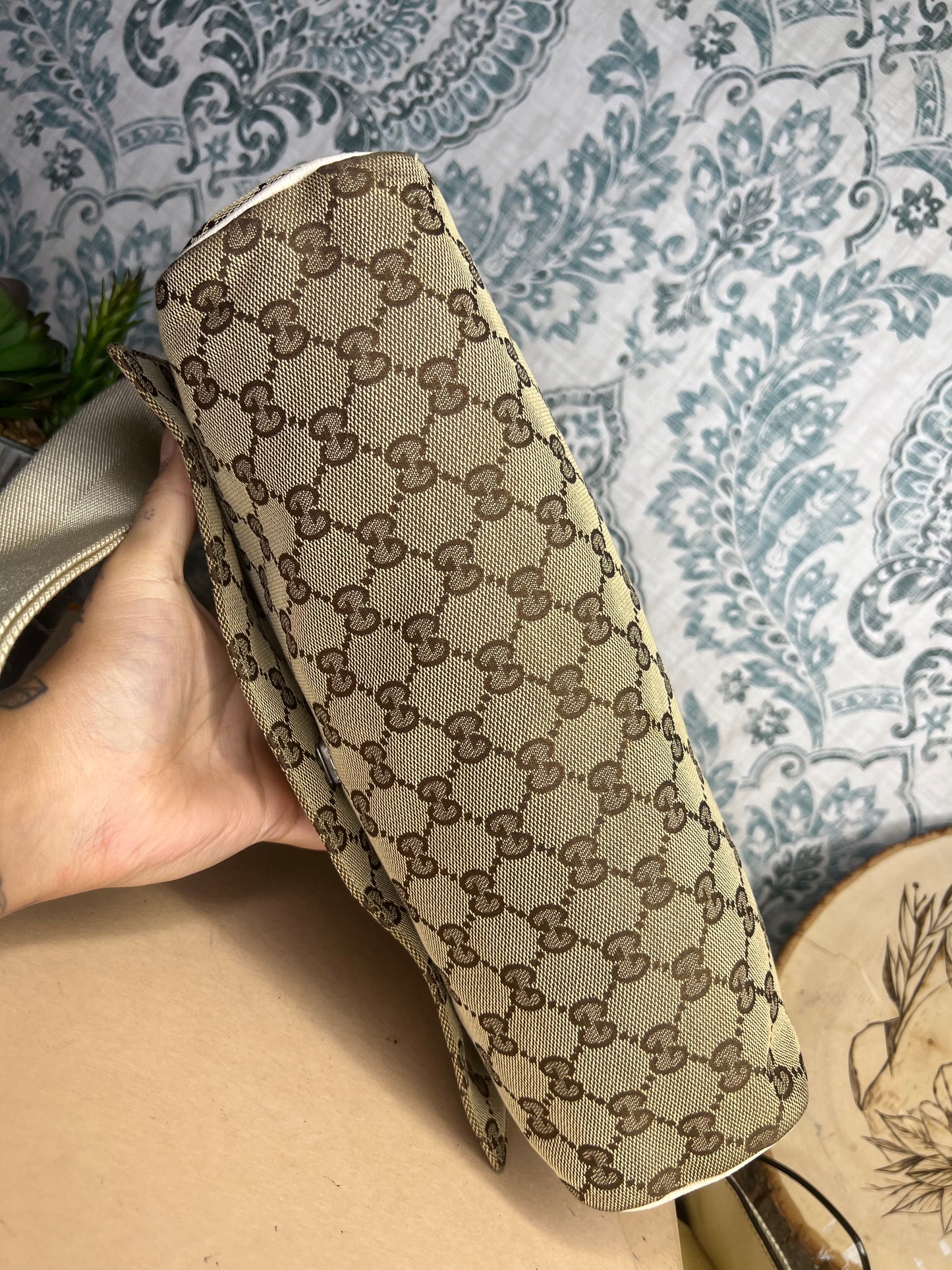 Gucci Messenger Bag