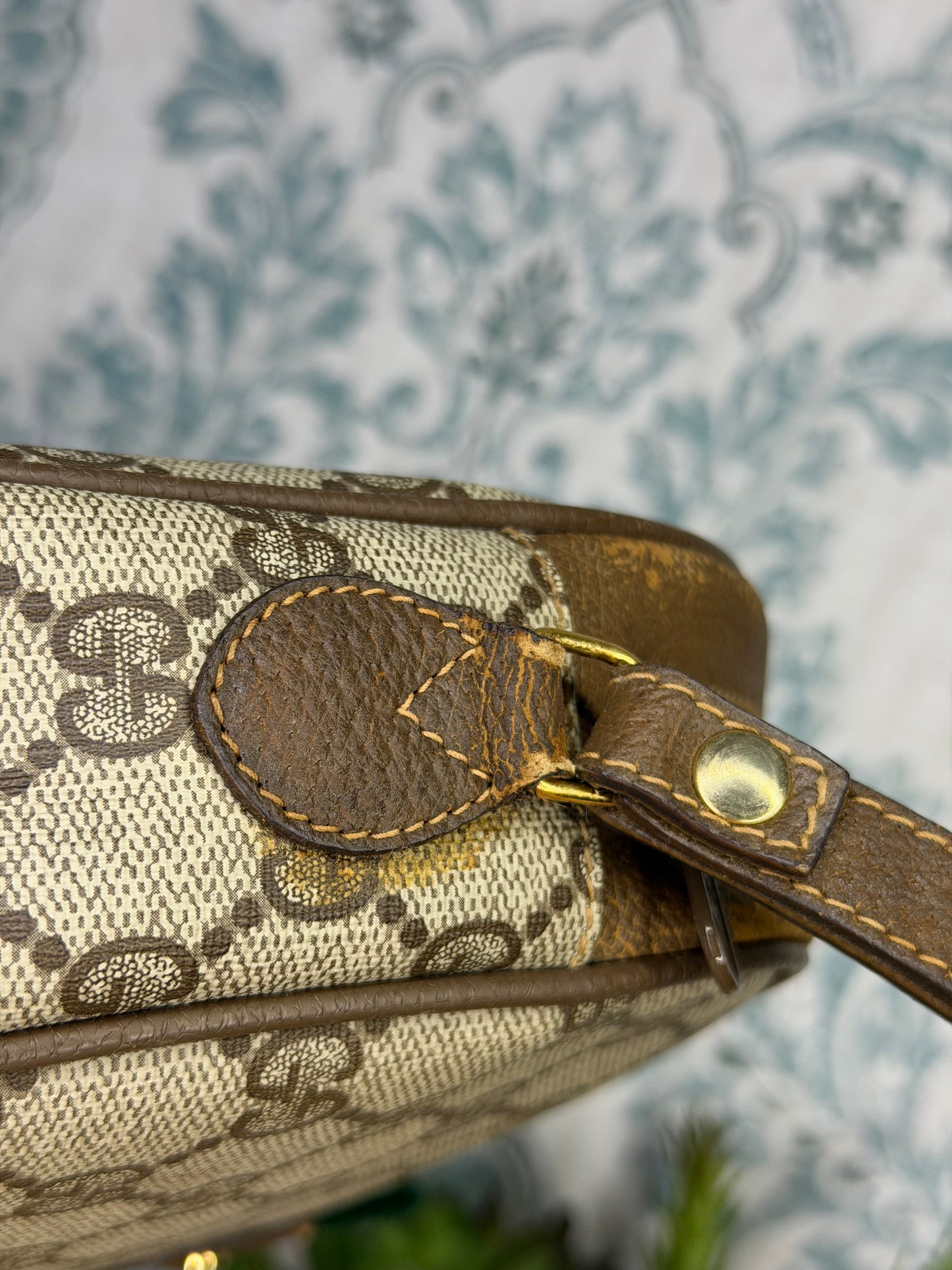 Gucci Supreme Sherry Line Wristlet Clutch