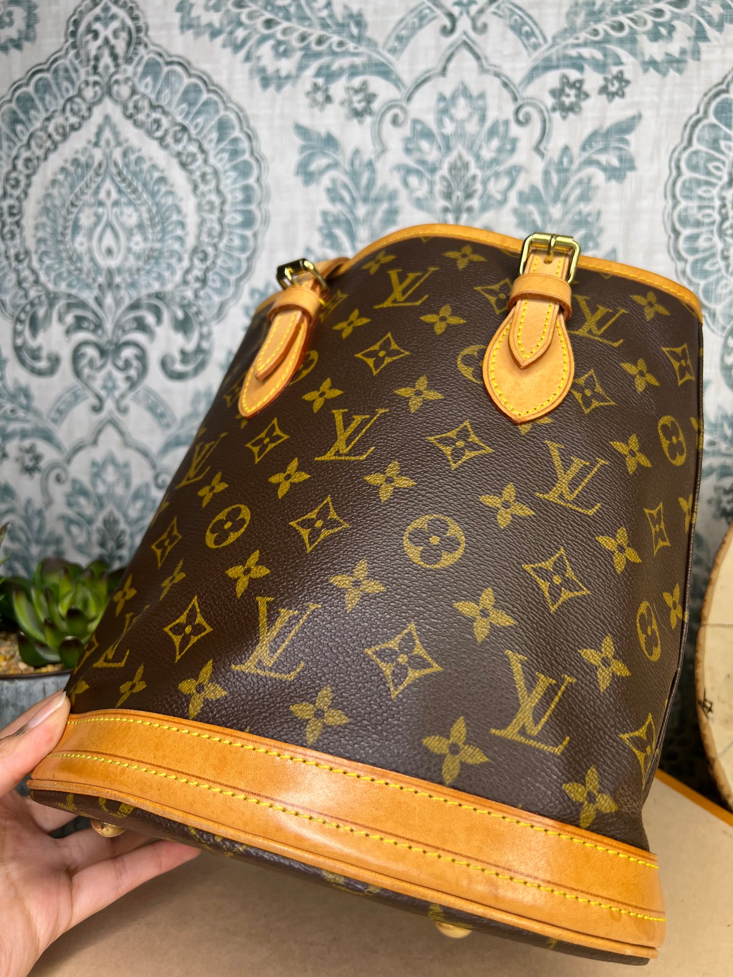 Louis Vuitton Bucket PM